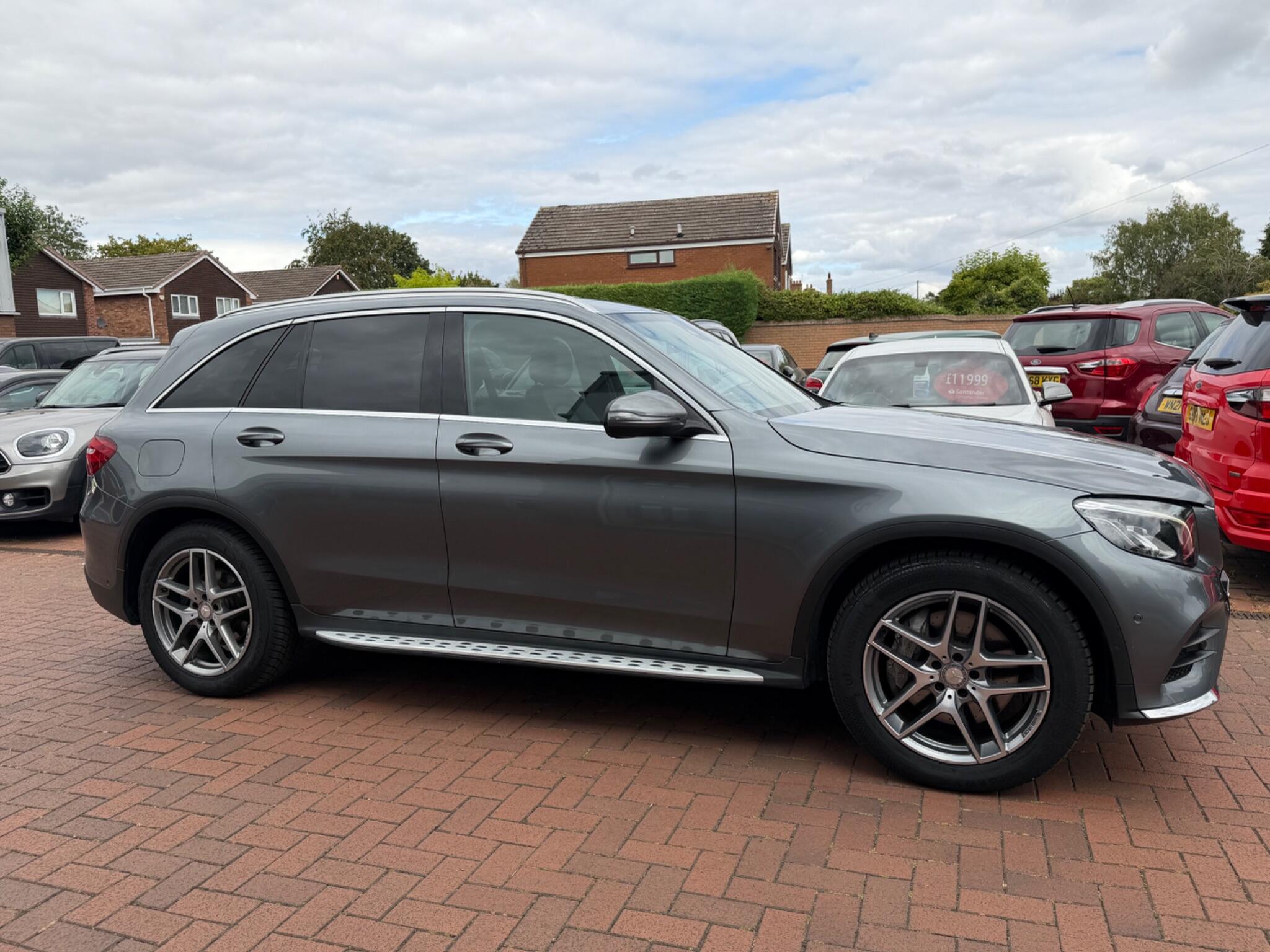Mercedes-Benz GLC view 24