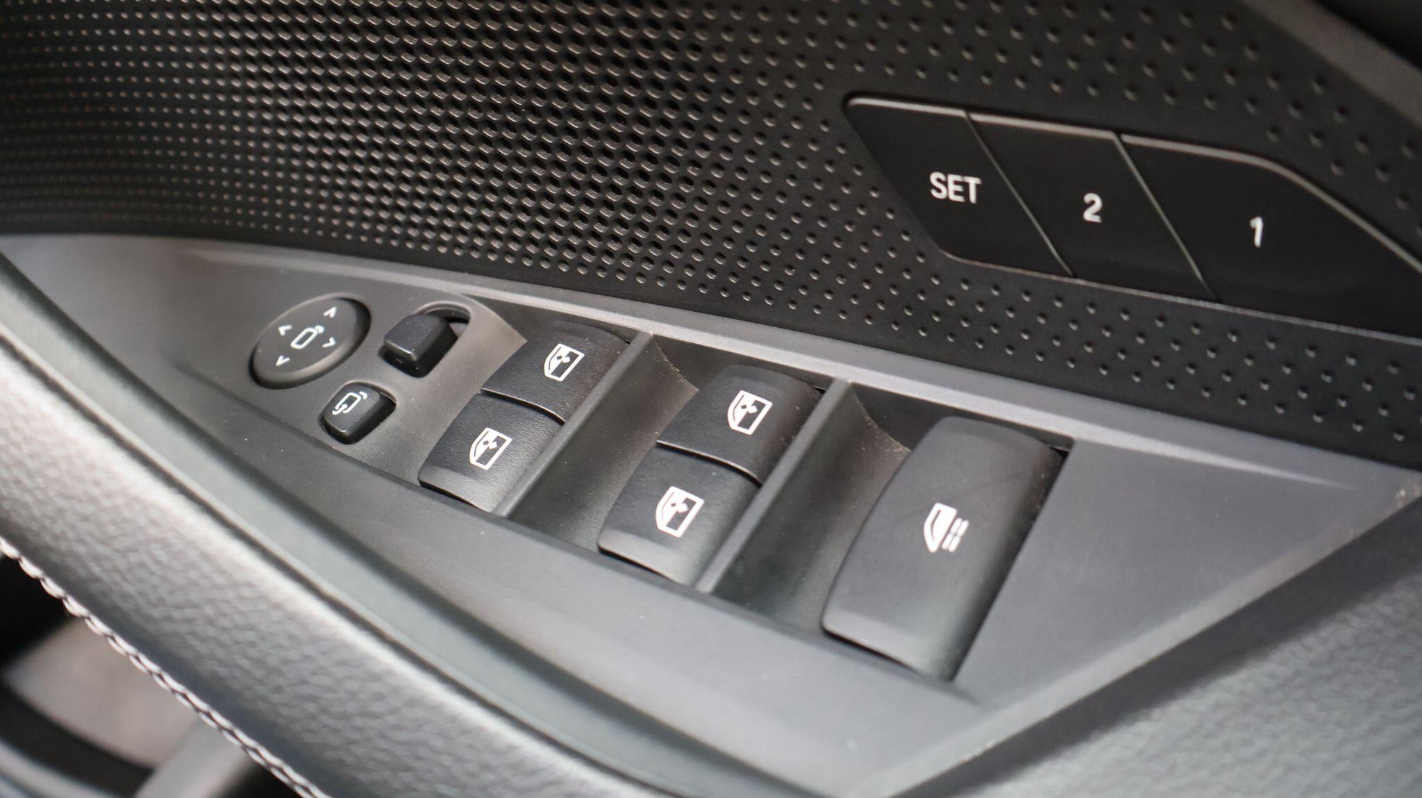 BMW 4 Series view 35