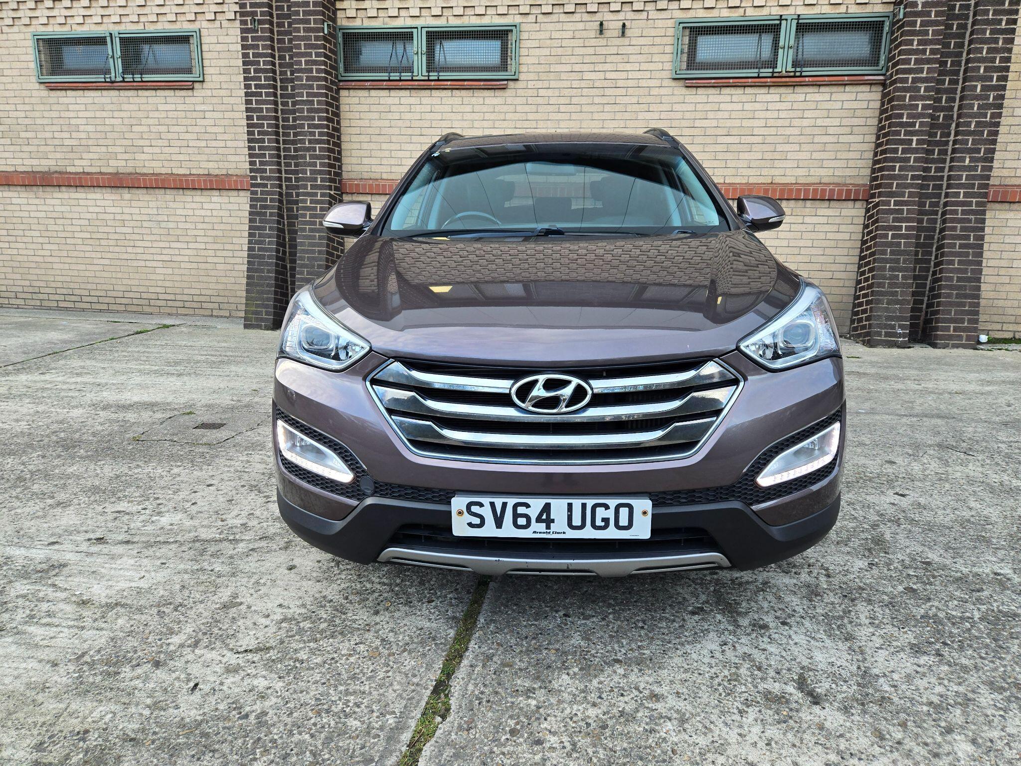 2014 Hyundai Santa Fe image 2