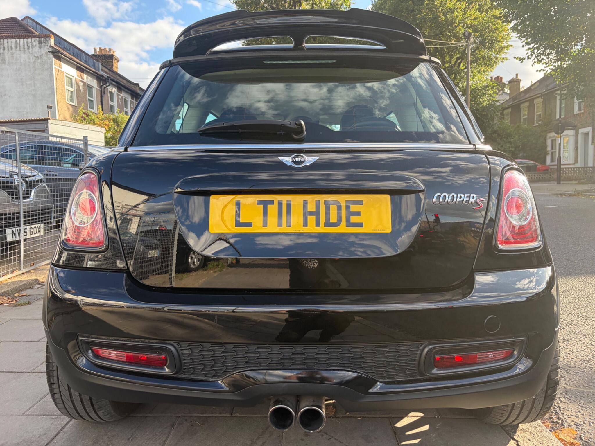 Mini Hatch view 22