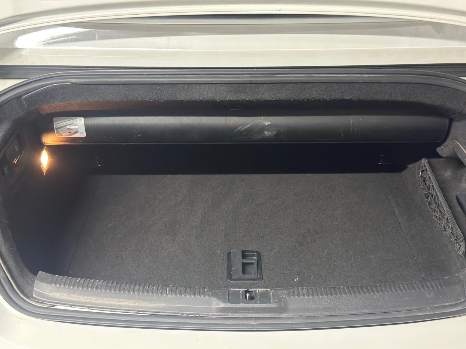 Audi A6 view 26
