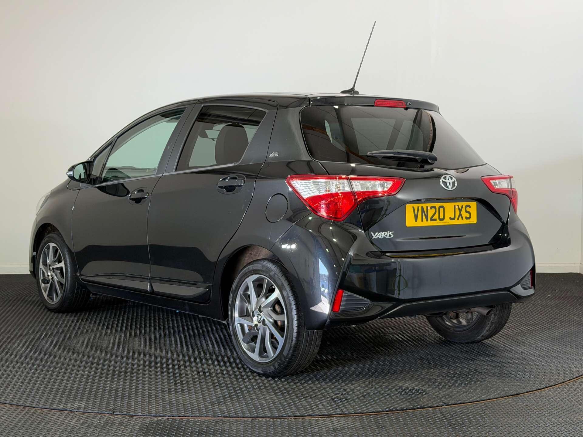 Toyota Yaris view 5