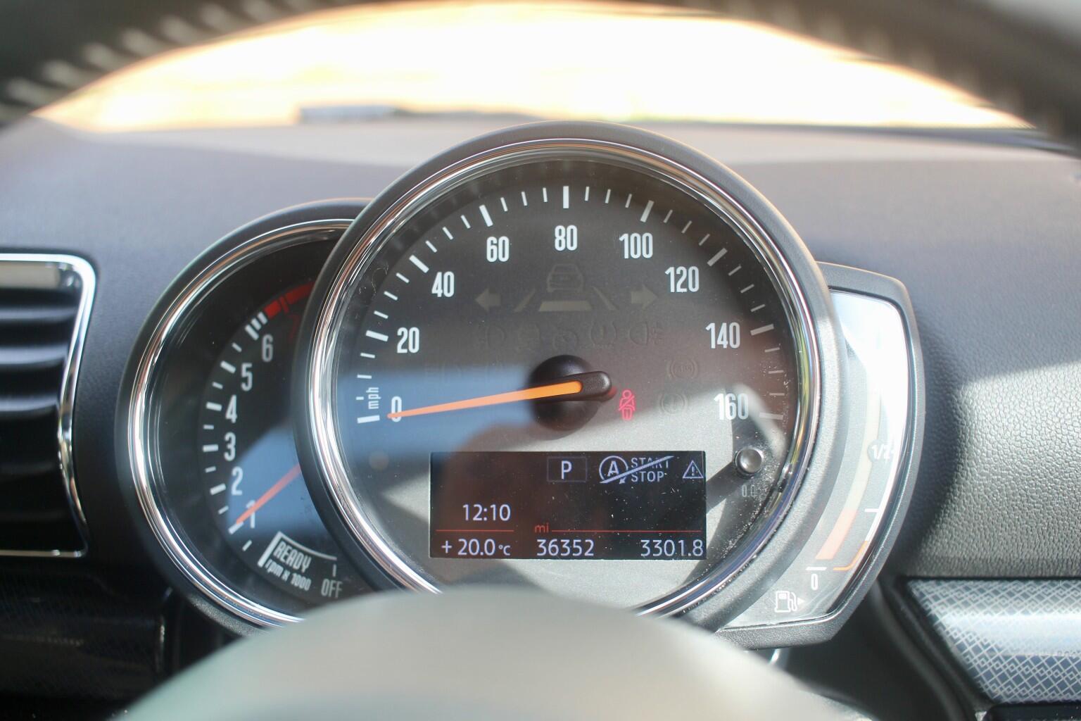 Mini Clubman view 25
