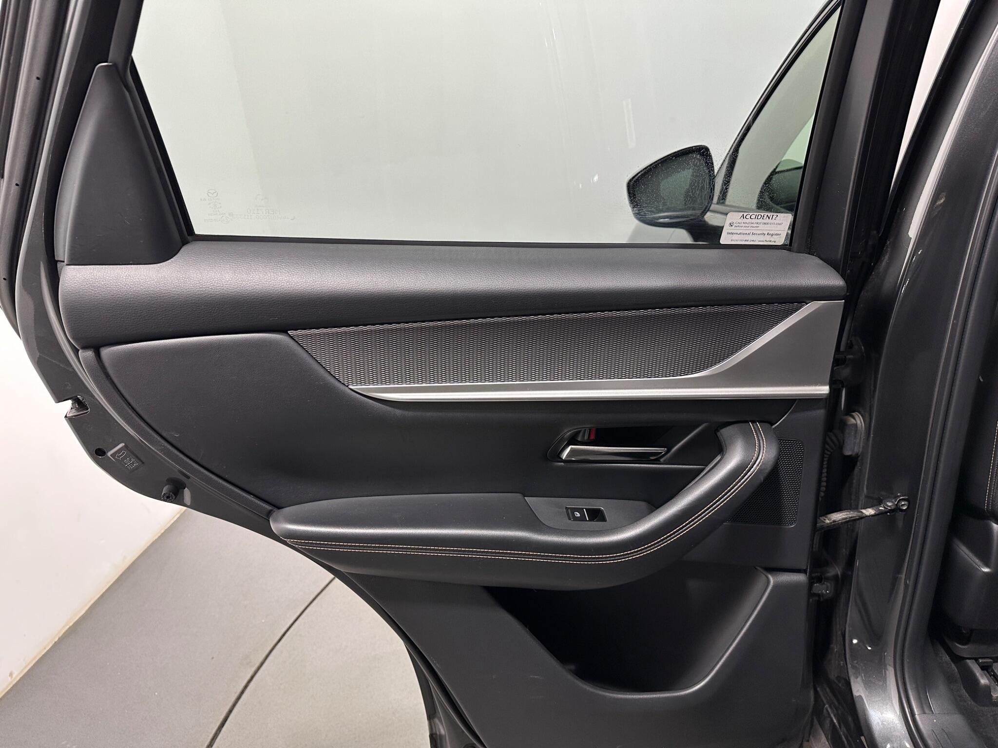 Mazda CX-60 view 43