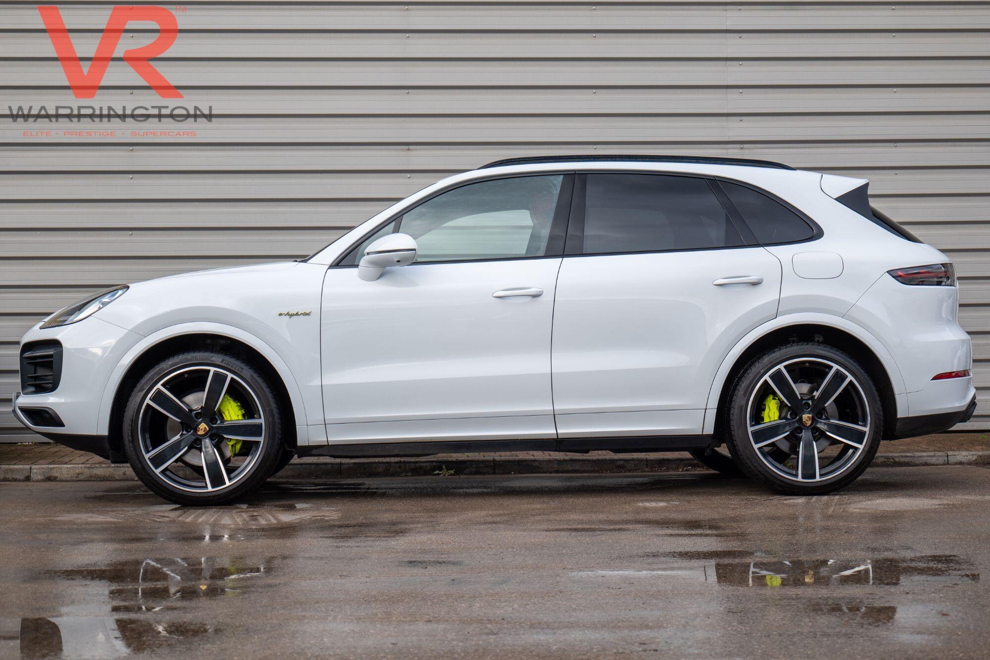 Porsche Cayenne view 8