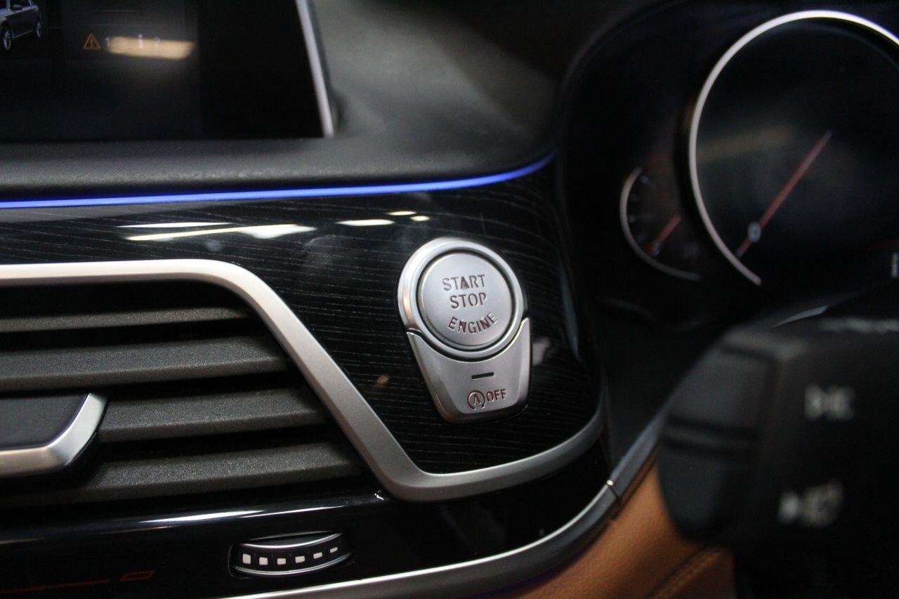 BMW 7 Series view 54