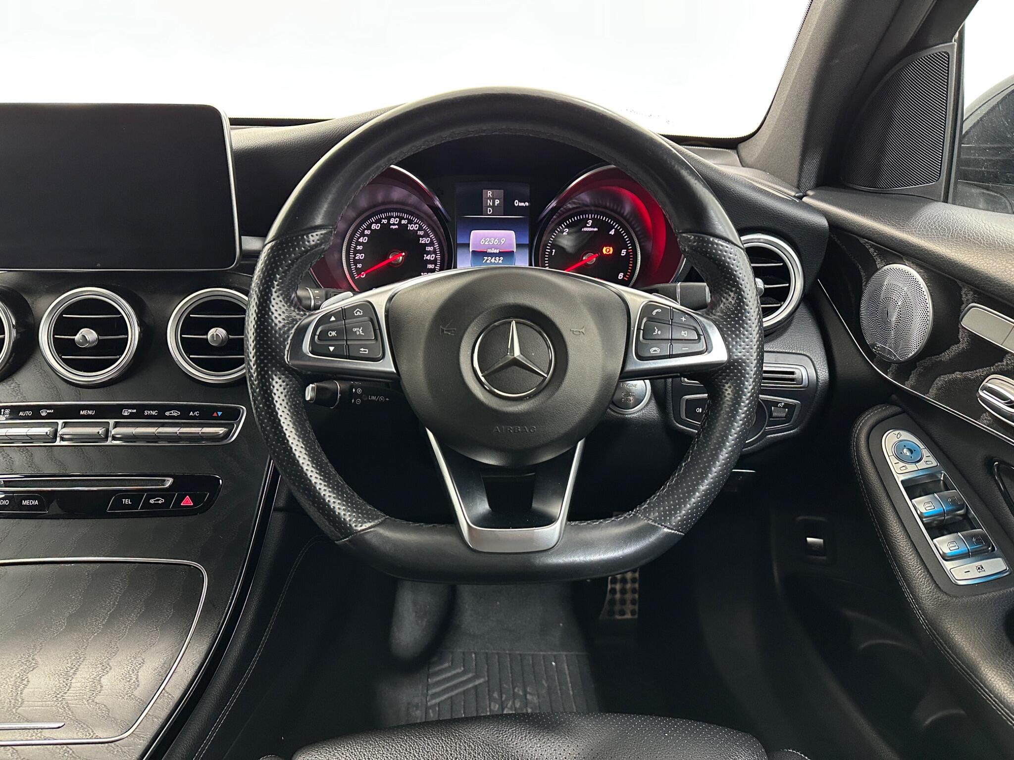 Mercedes-Benz GLC view 13