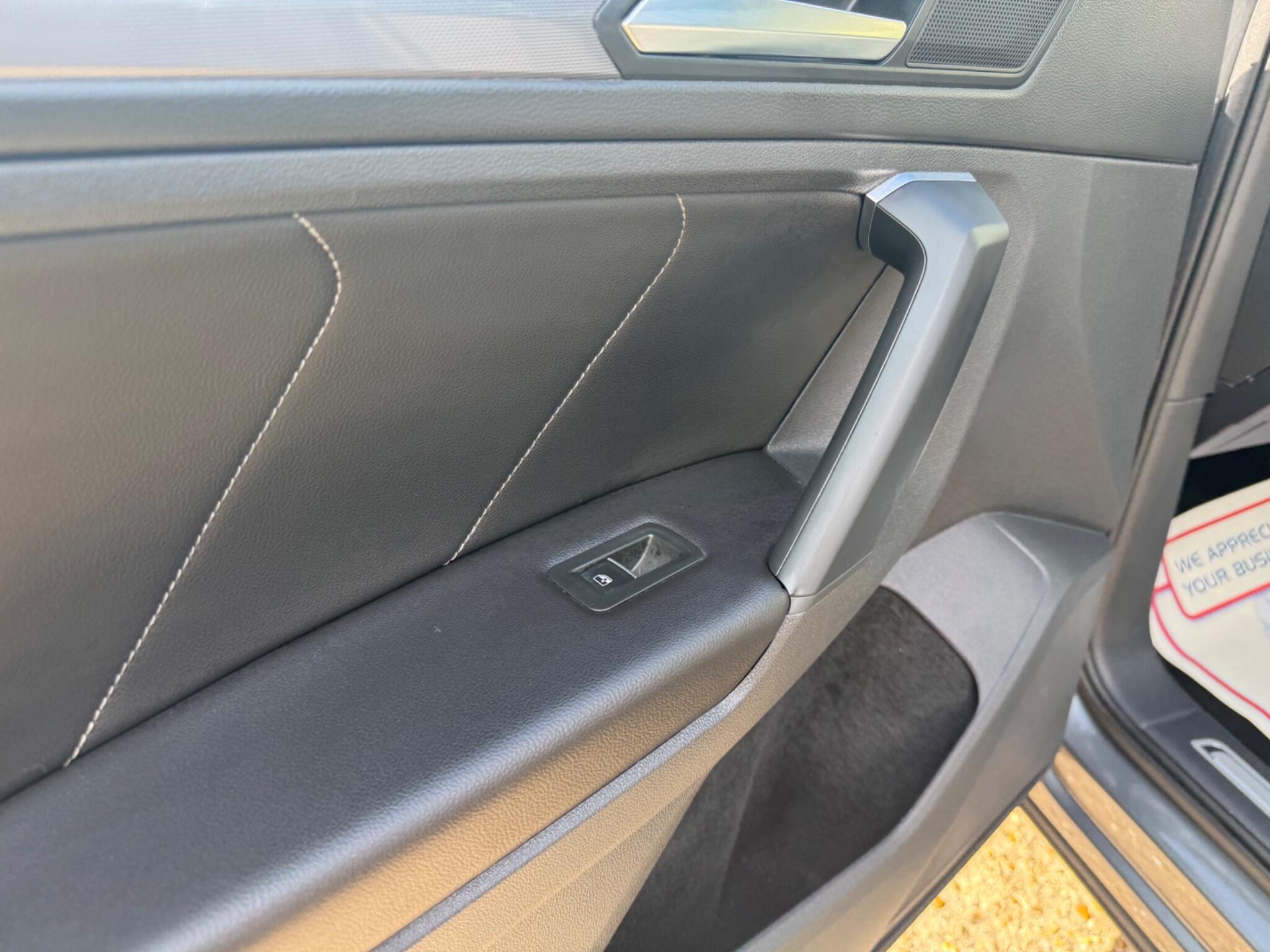 Volkswagen Tiguan view 53