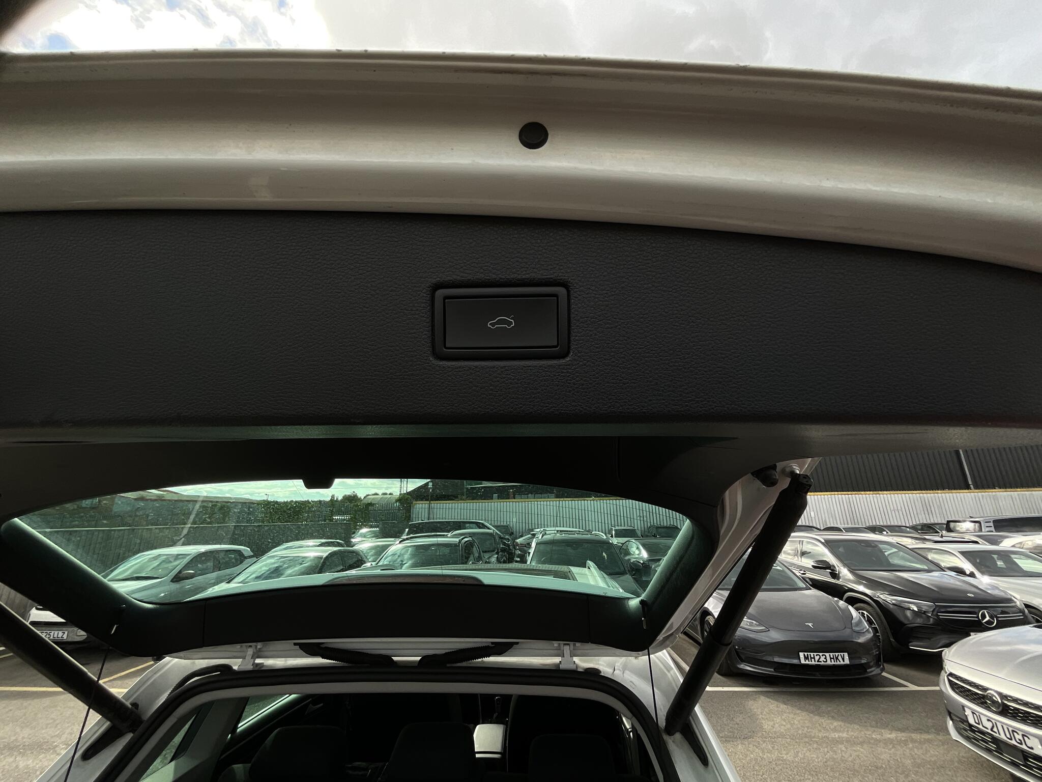 Volkswagen Tiguan view 42