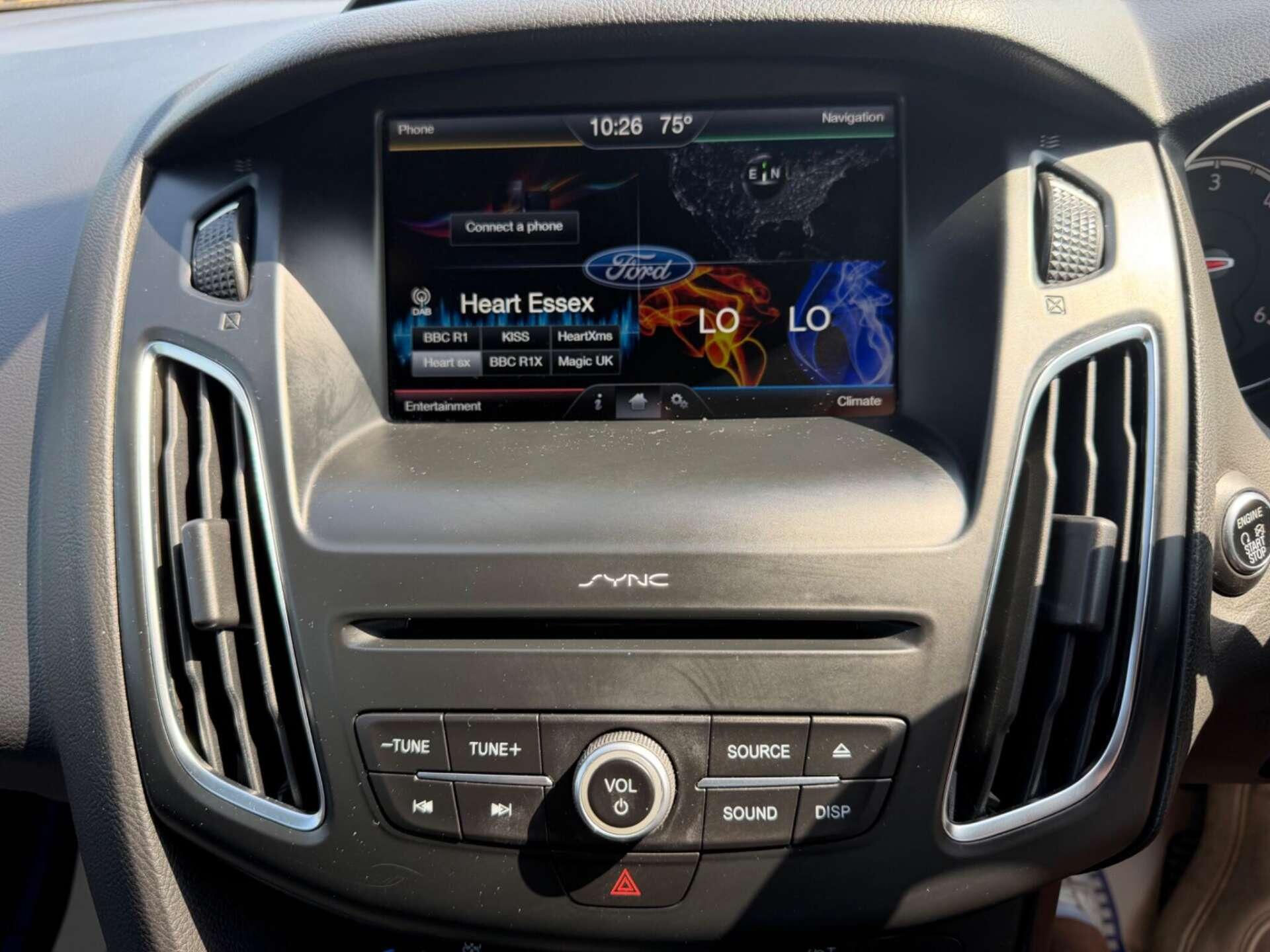 Ford Focus view 19