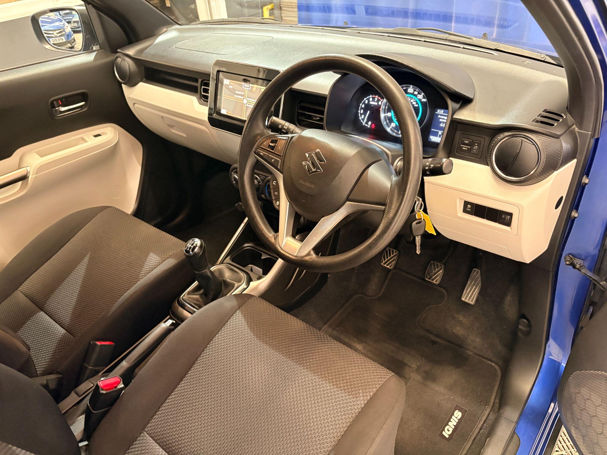 Suzuki Ignis view 27