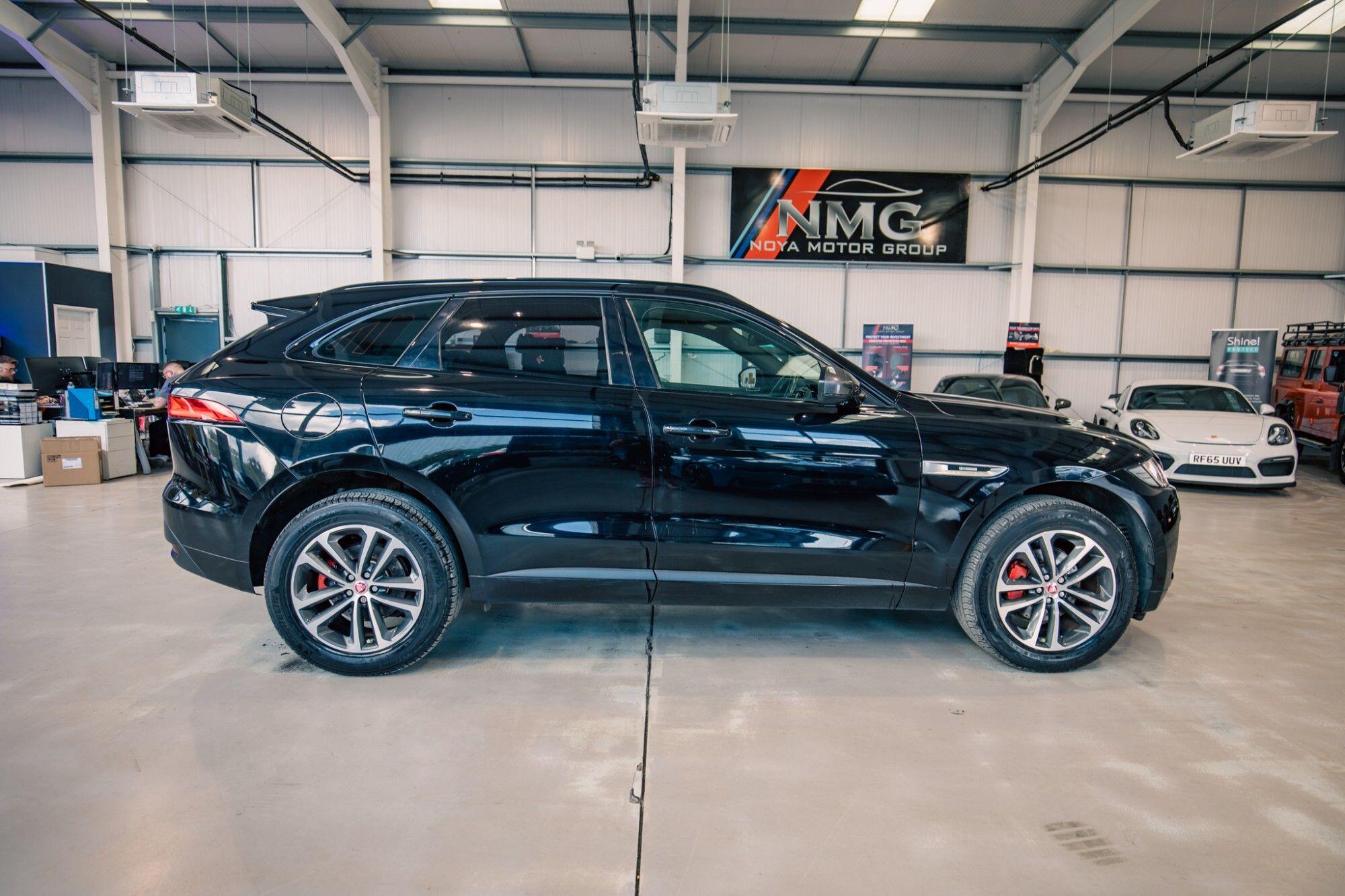 Jaguar F-Pace view 25