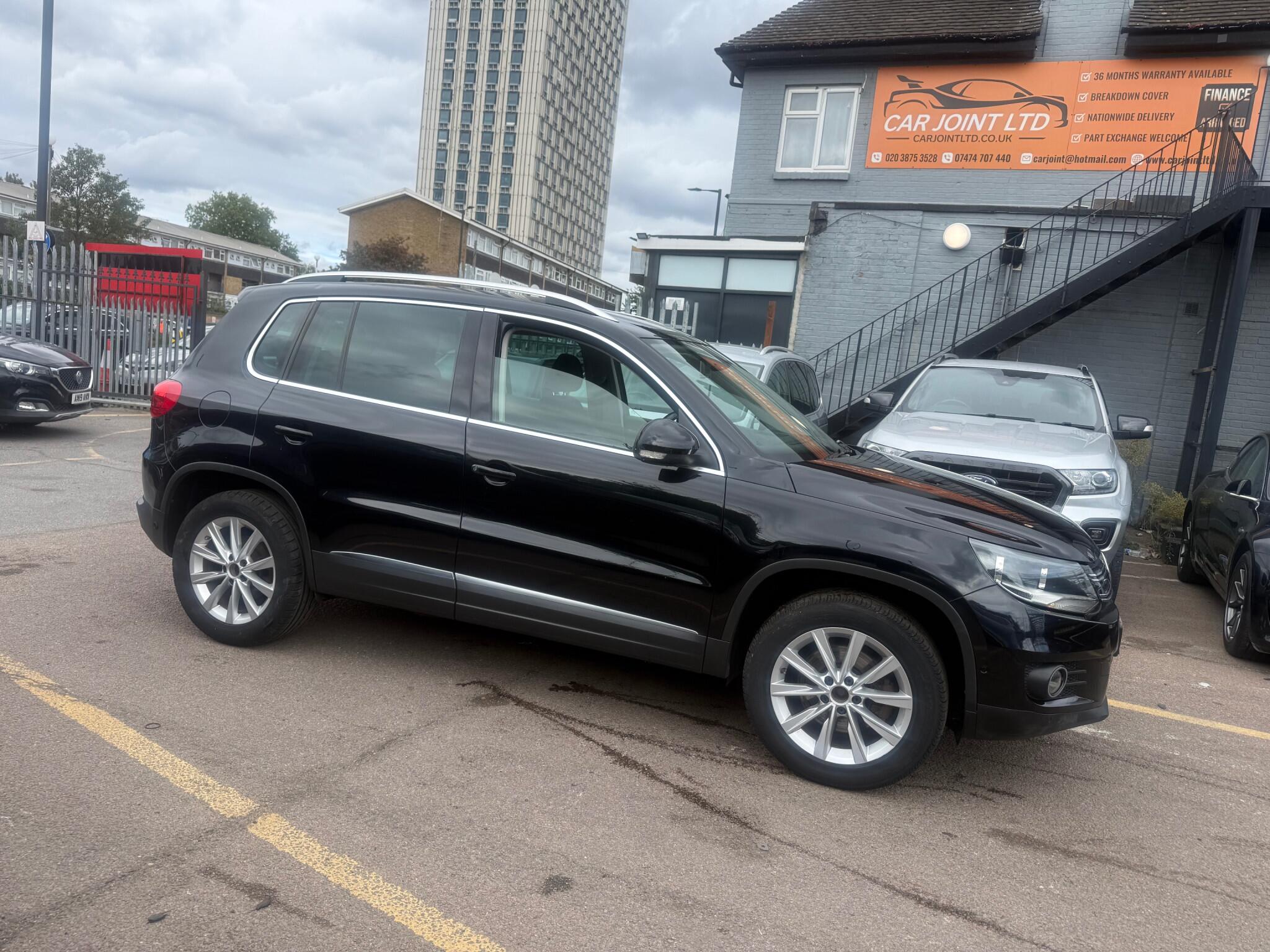 2013 Volkswagen Tiguan in Black for sale