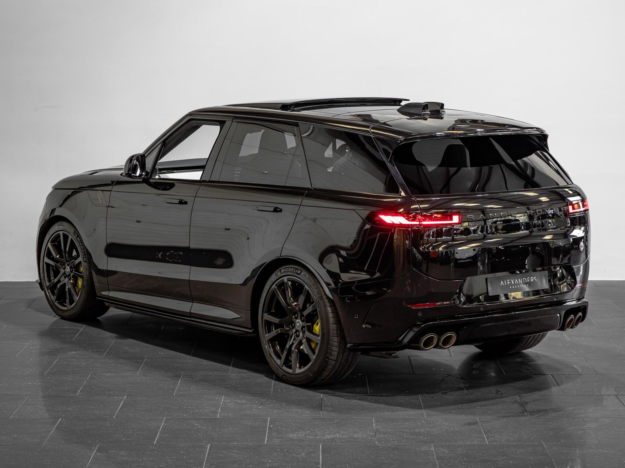 Land Rover Range Rover Sport view 5