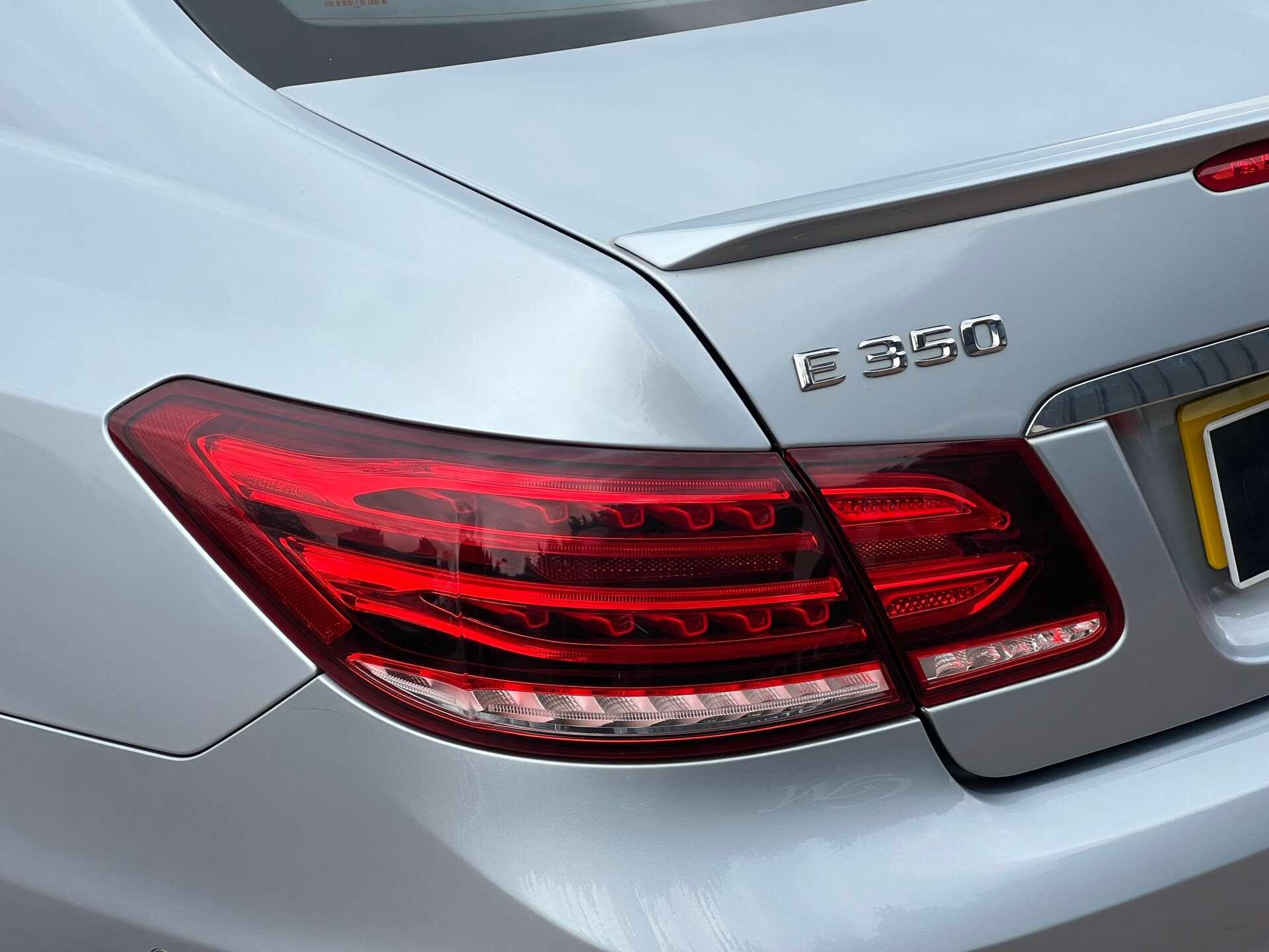Mercedes-Benz E-Class view 12