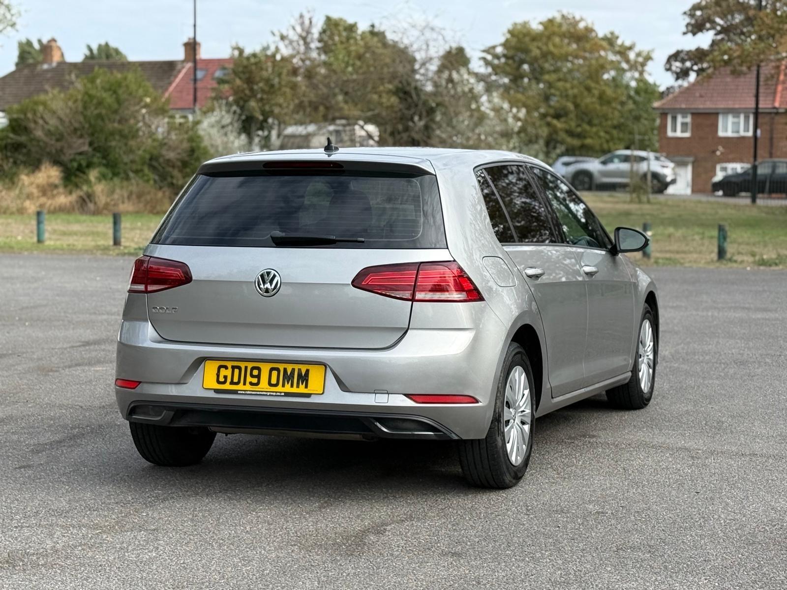 Volkswagen Golf view 15
