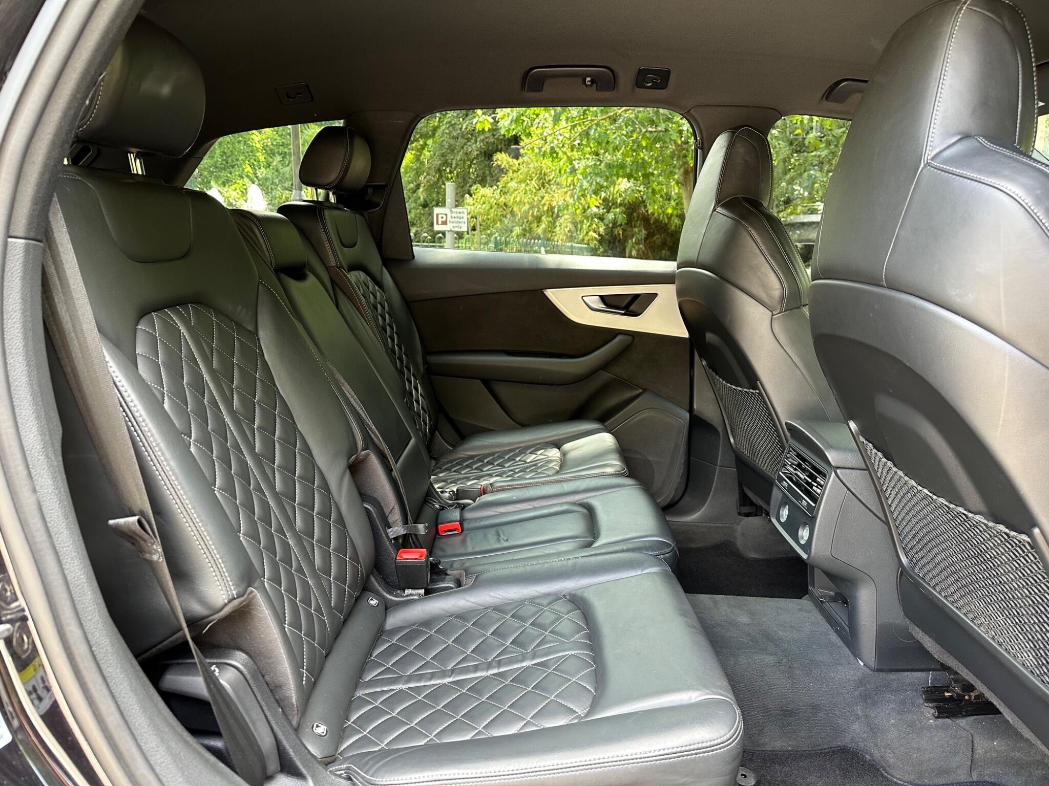 Audi SQ7 view 20