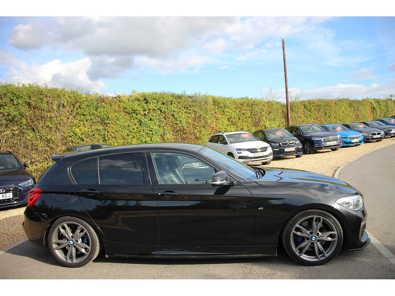 BMW 1 Series view 5