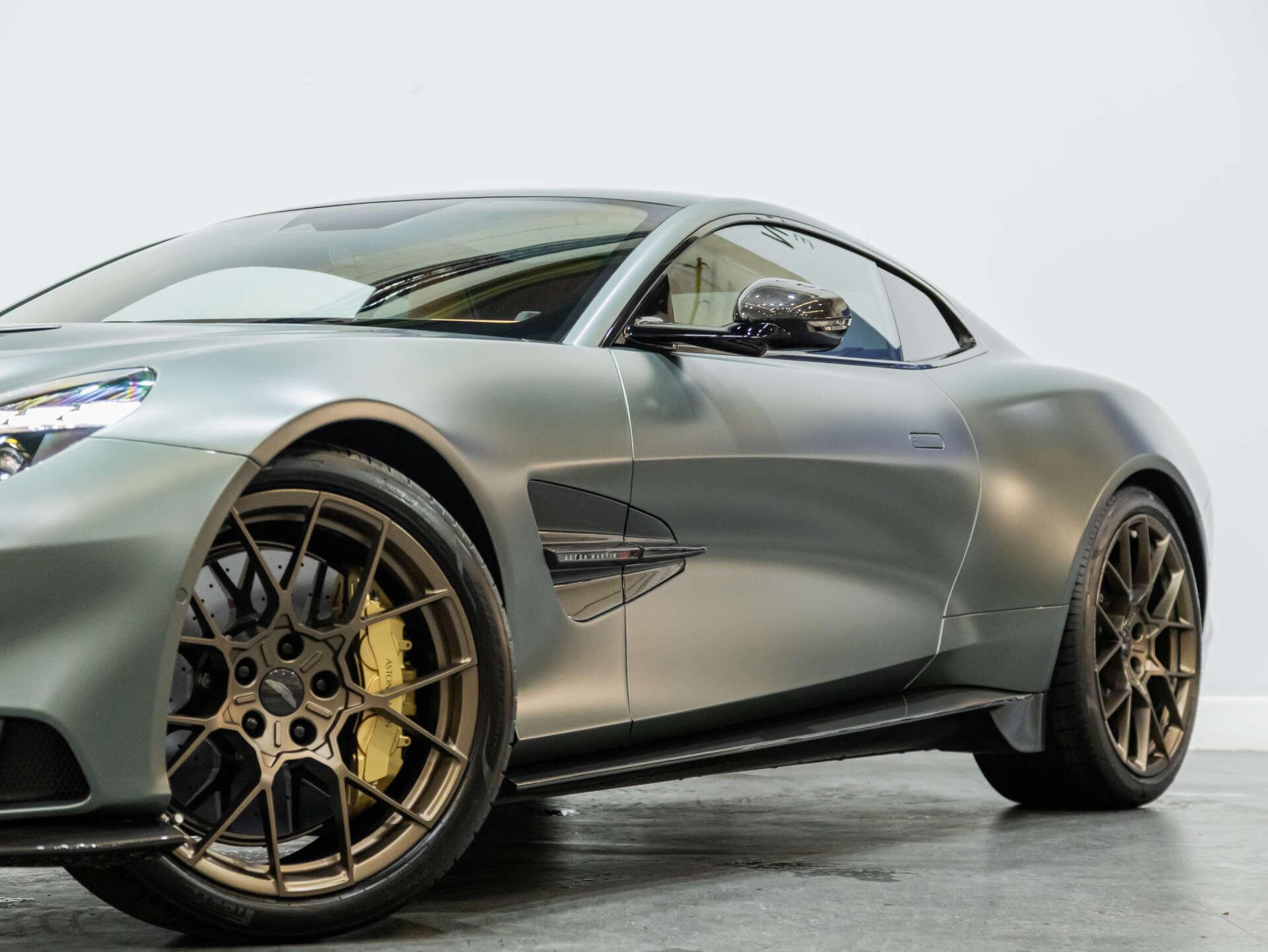 Aston Martin Vanquish view 20