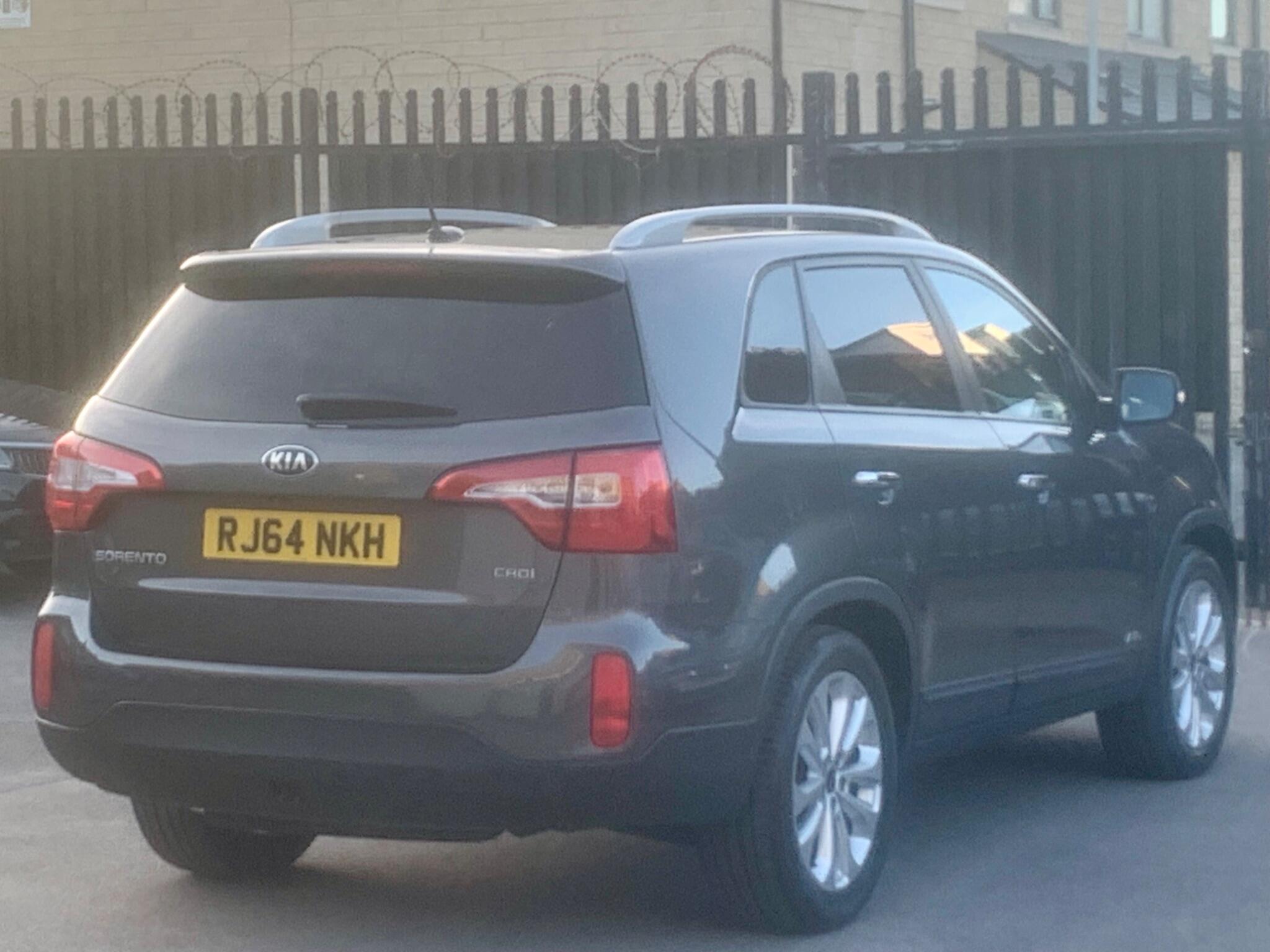 Kia Sorento view 8