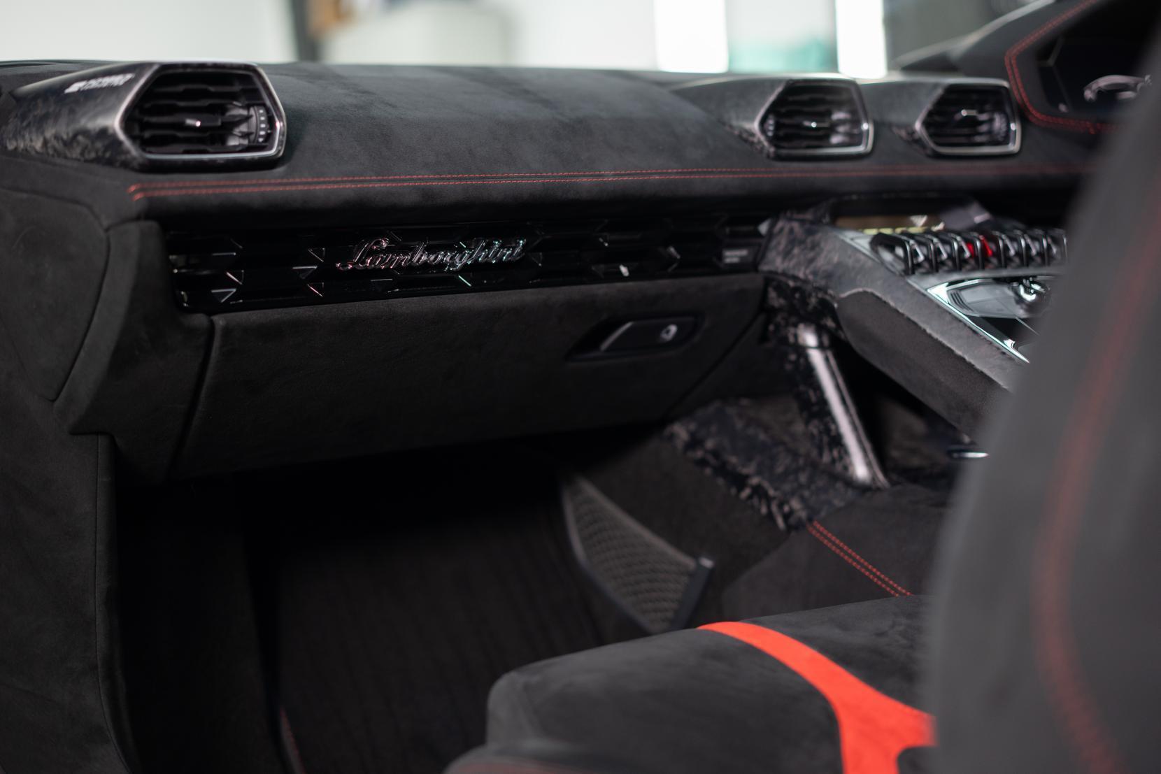 Lamborghini Huracan view 27