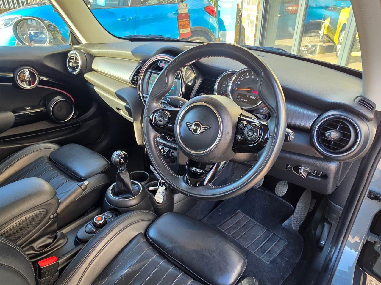 Mini Cooper view 47