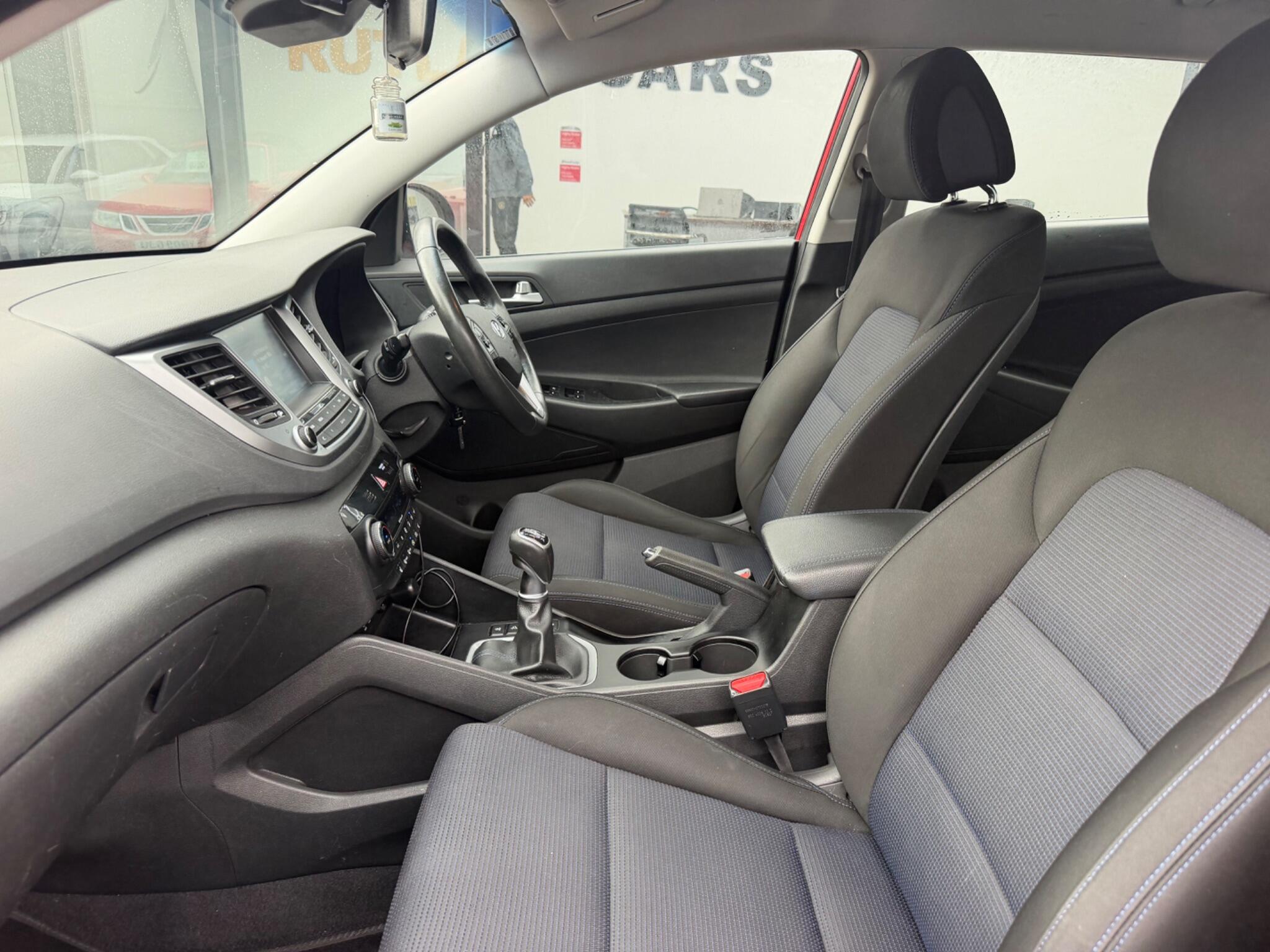 Hyundai Tucson view 15