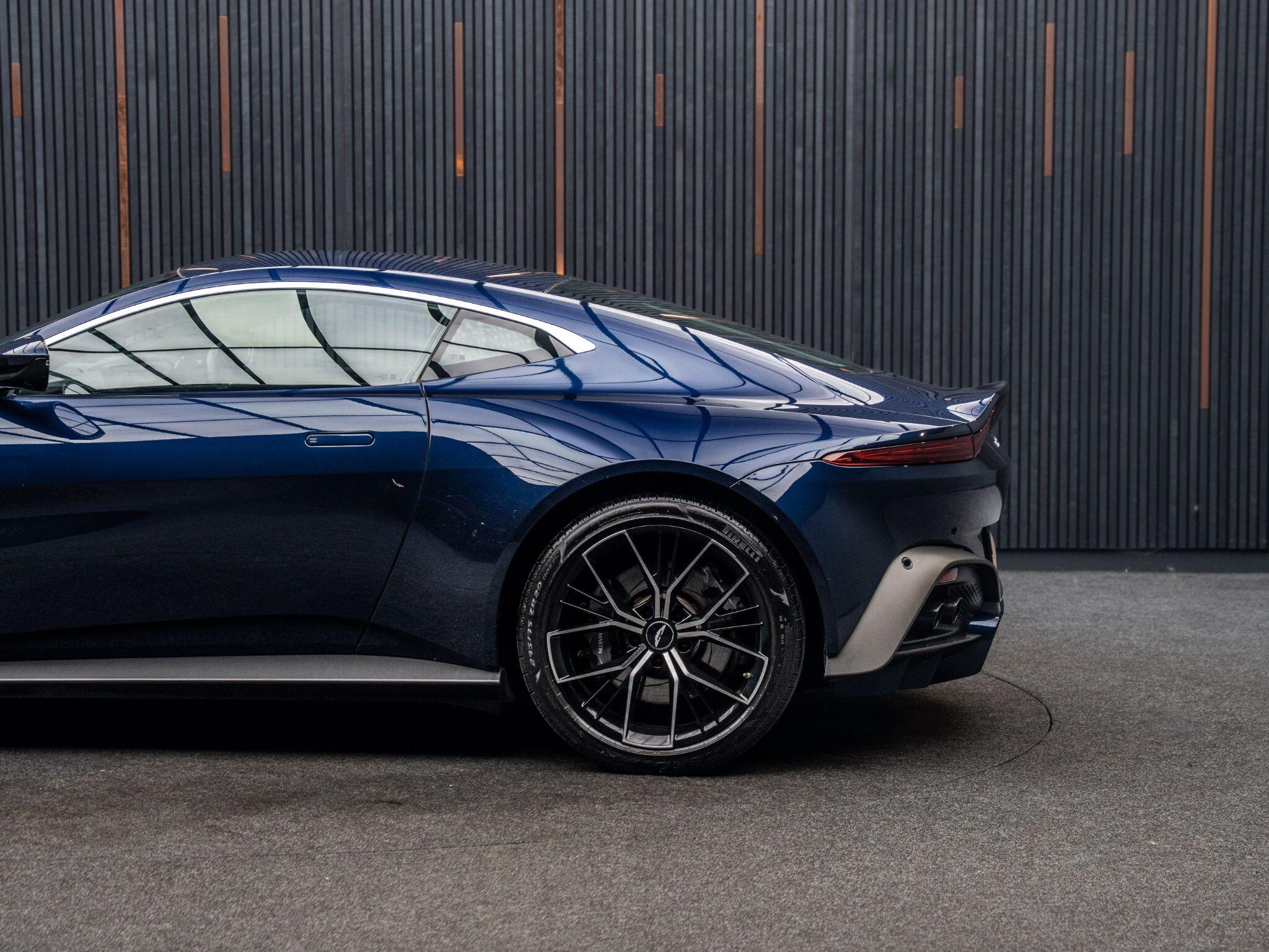 Aston Martin Vantage view 10