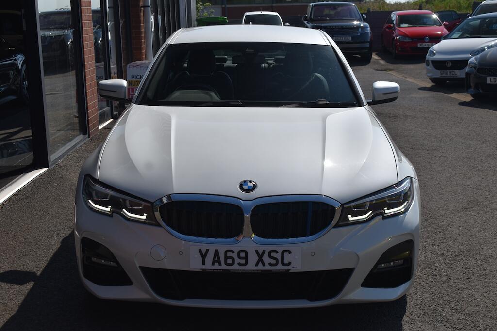 BMW 3 Series view 3
