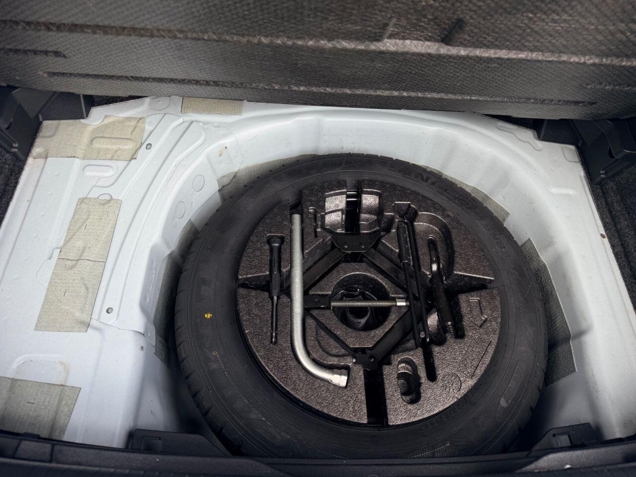 Volkswagen Polo view 25