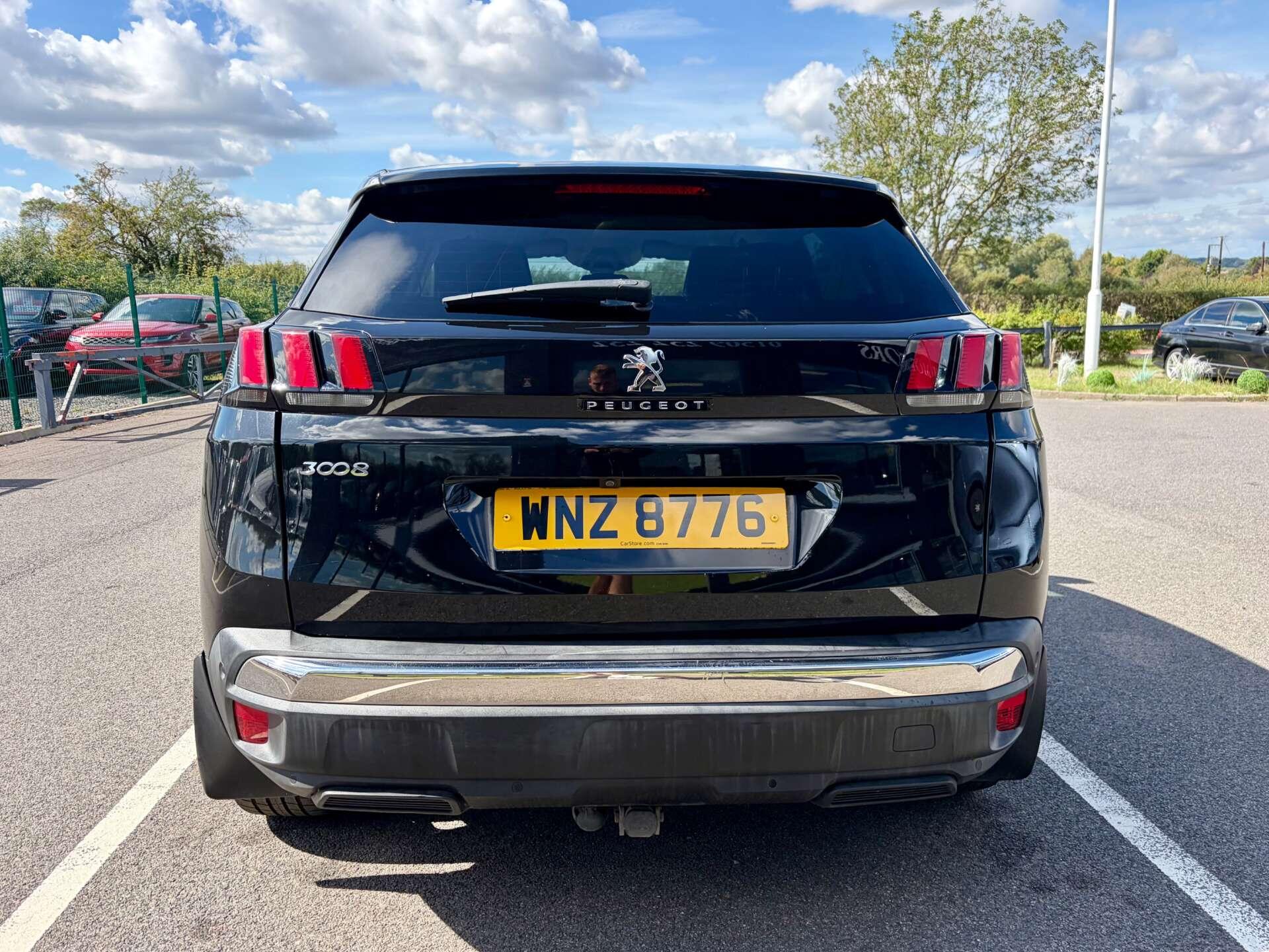 Peugeot 3008 view 7