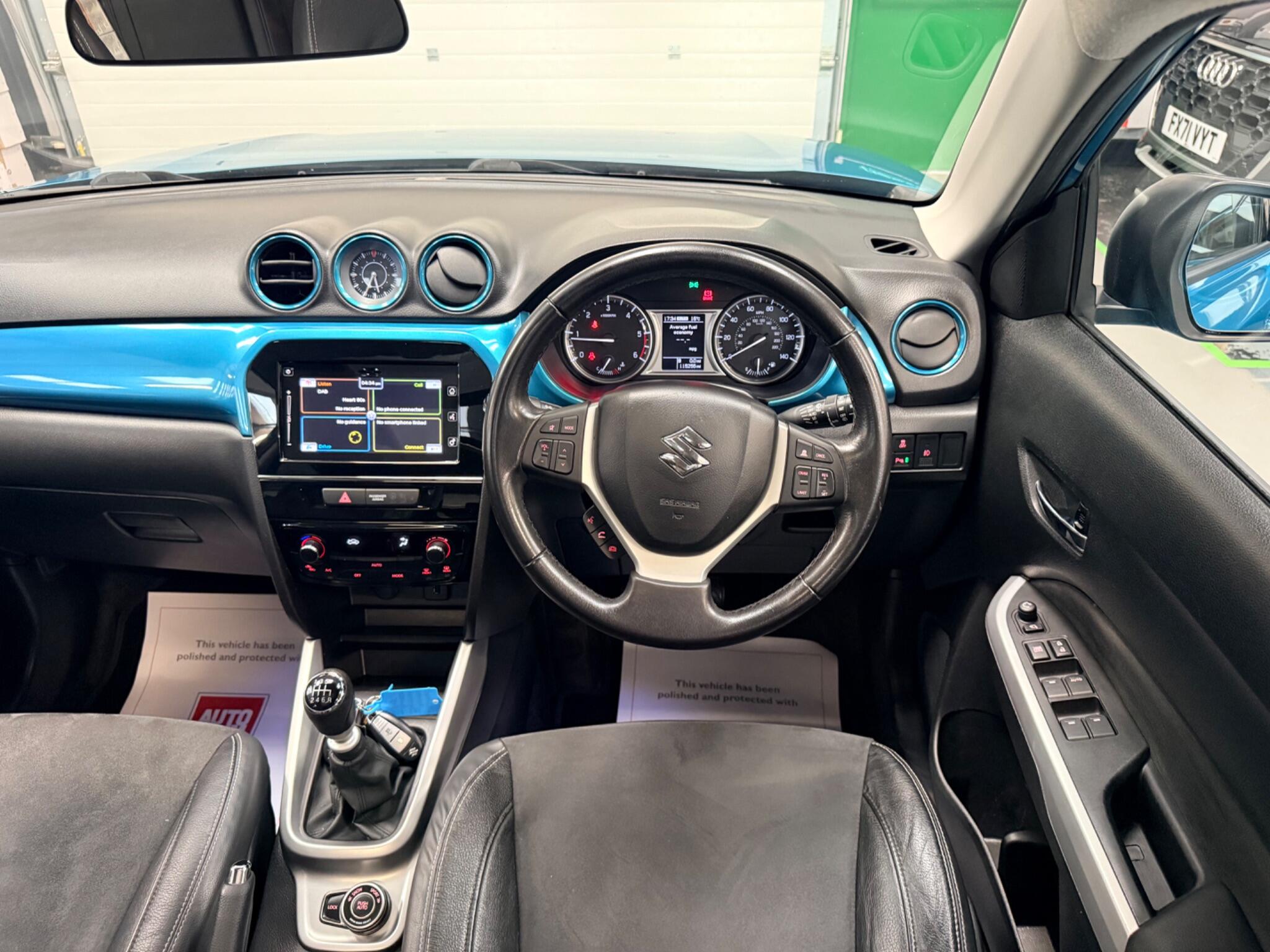 Suzuki Vitara view 10