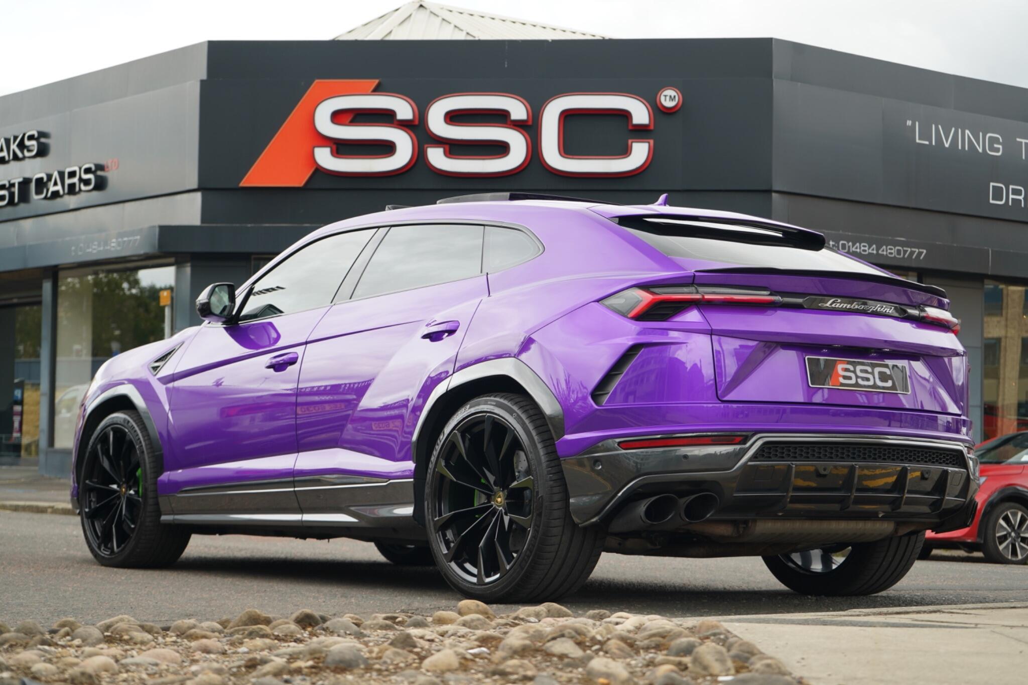 Lamborghini Urus view 10