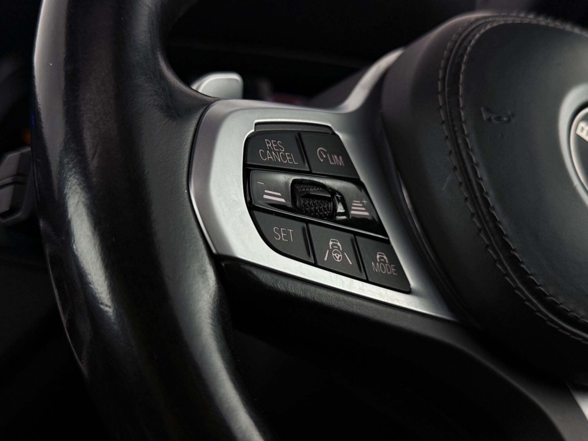 BMW X5 view 16