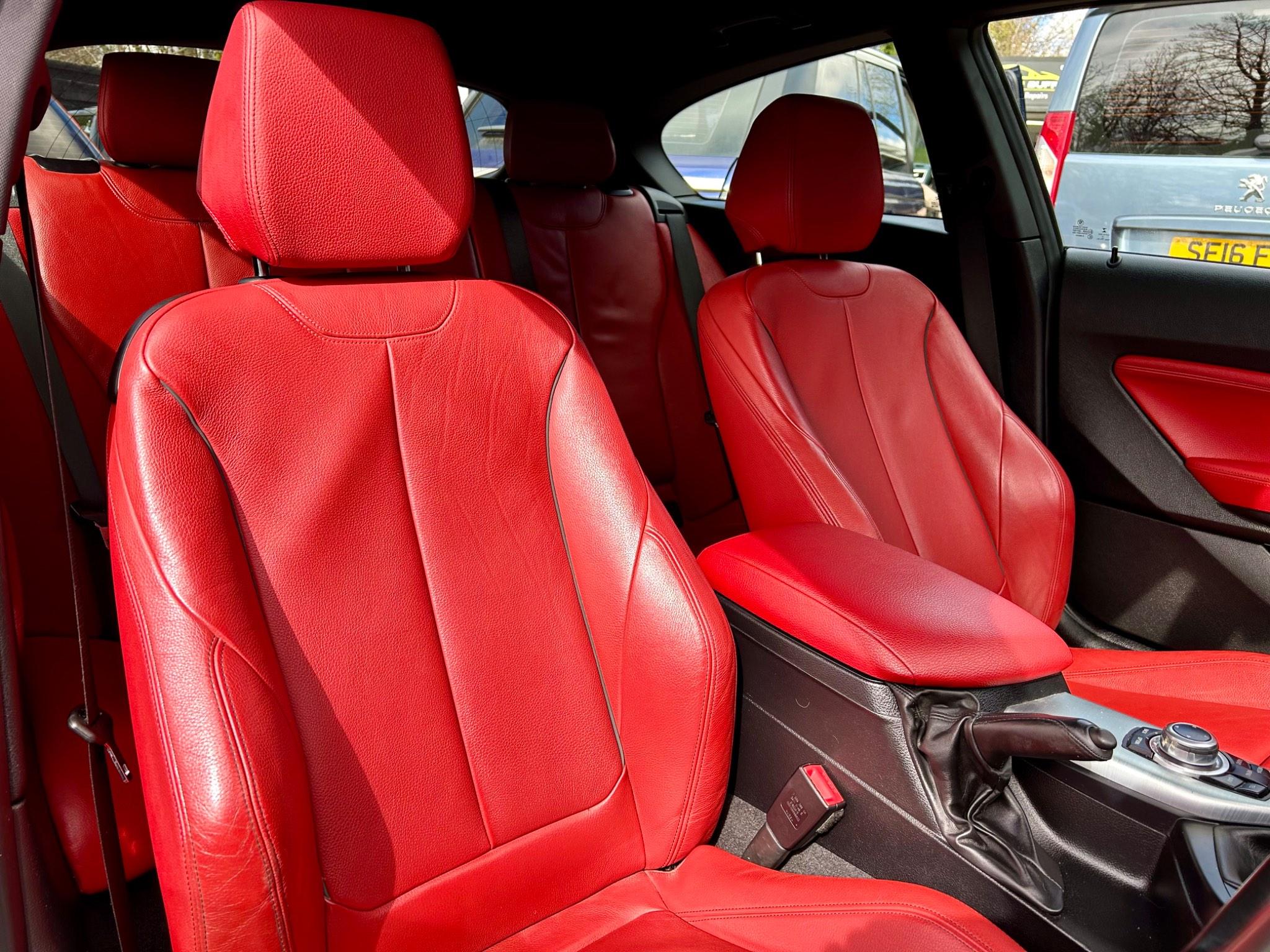 BMW 1 Series view 16