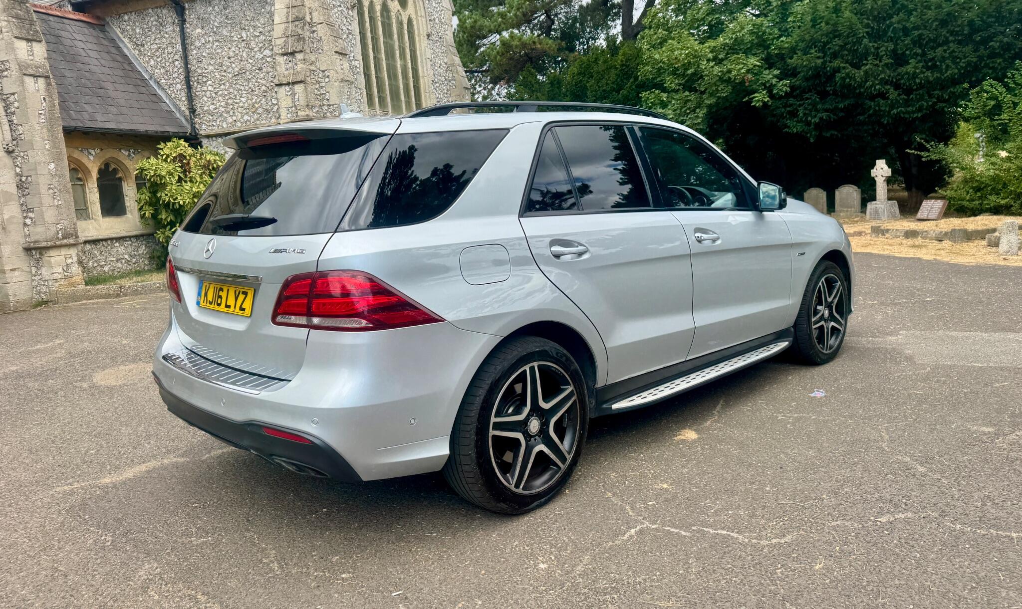 Mercedes-Benz Gle view 20