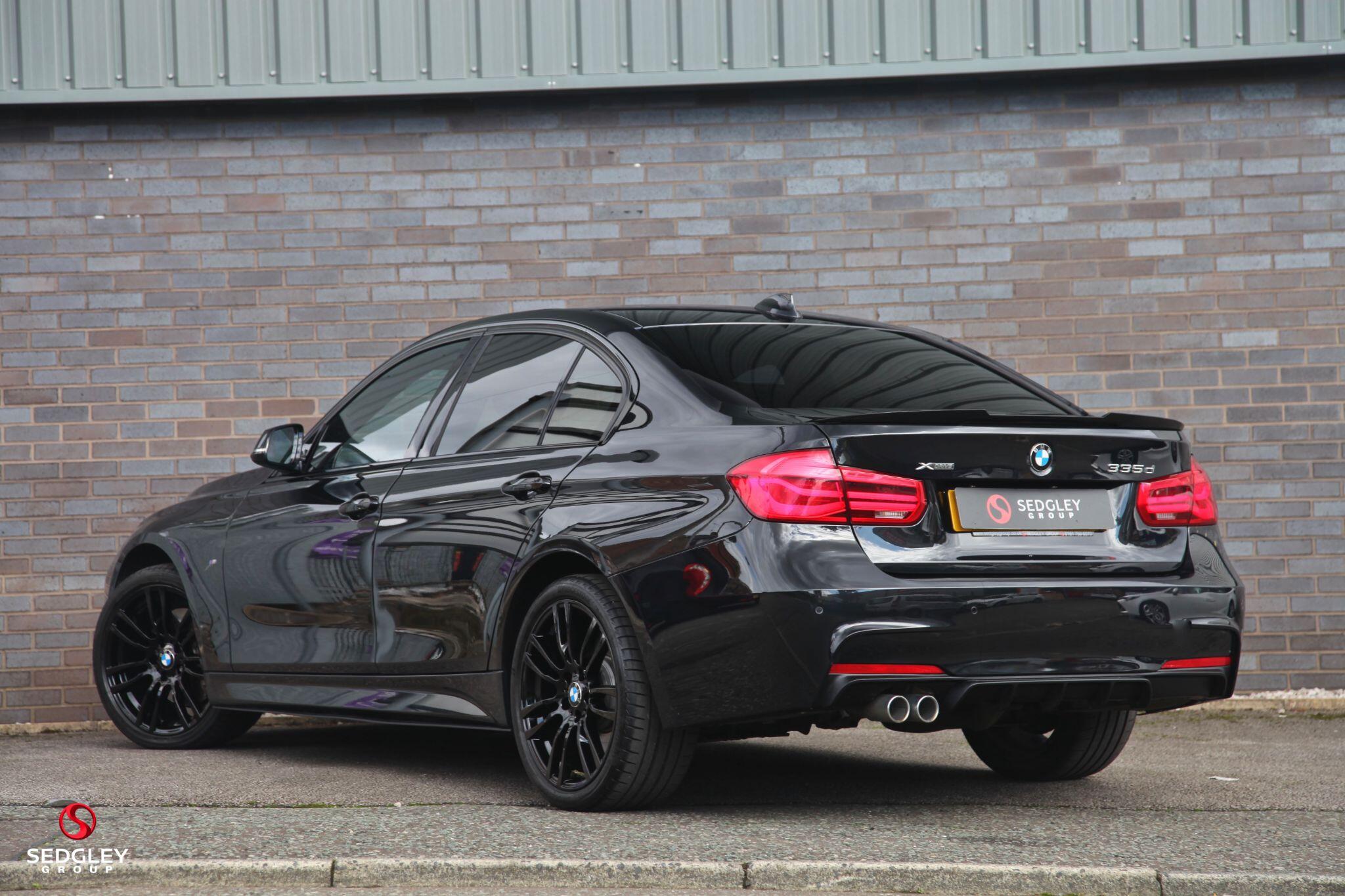 BMW 3 Series view 9