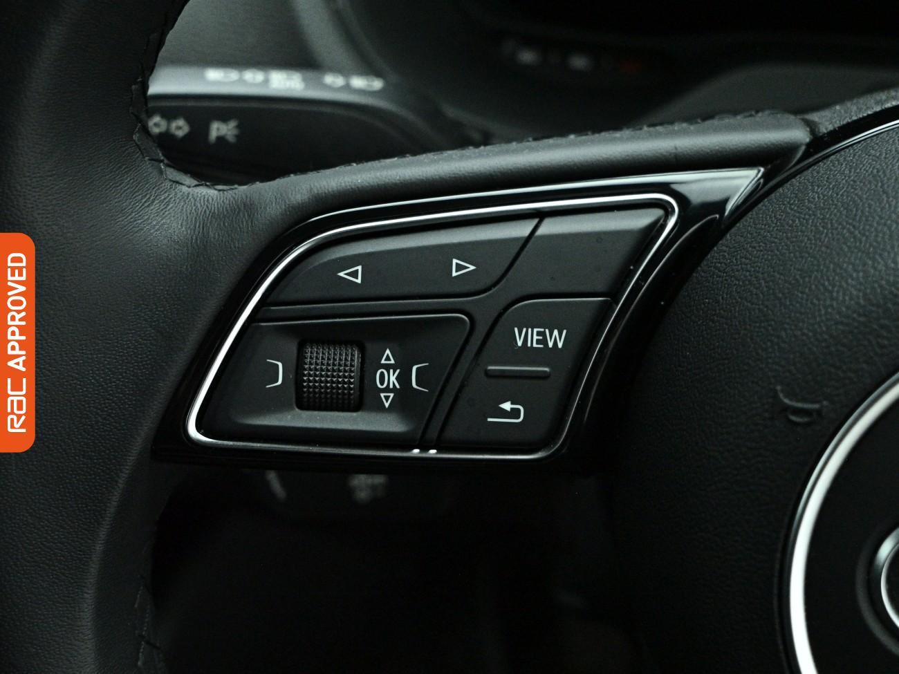 Audi Q2 view 21