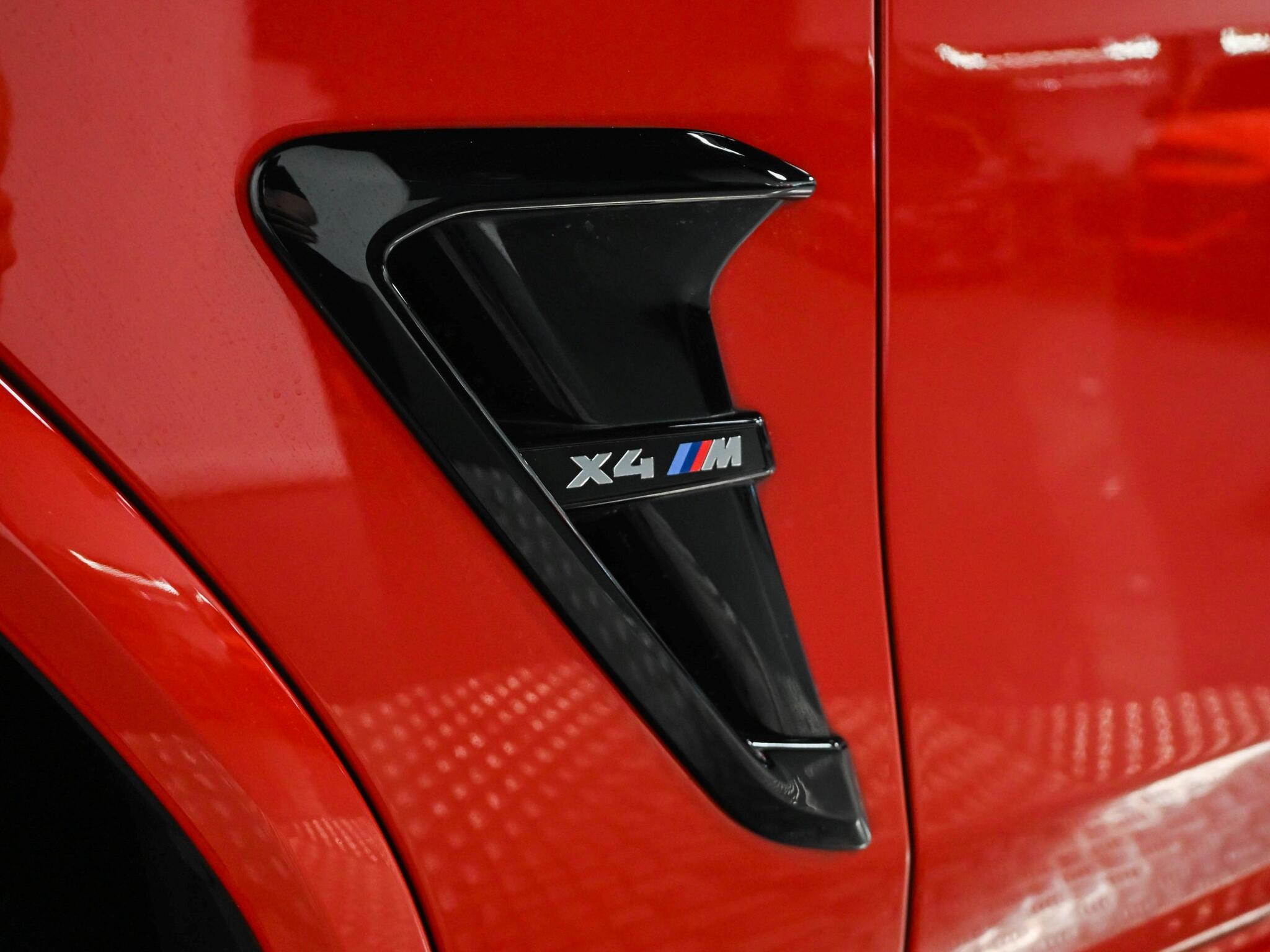 BMW X4 M view 34