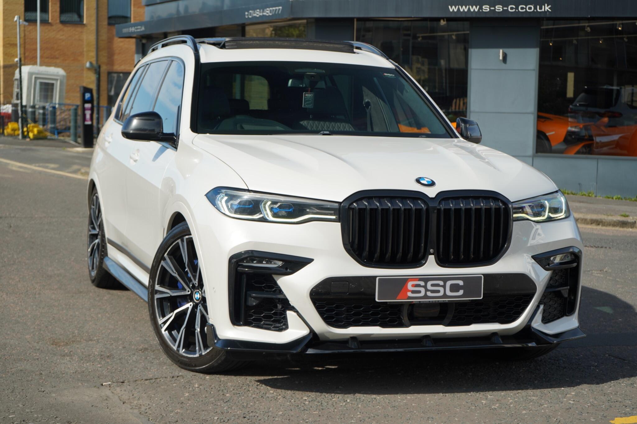 BMW X7 view 34
