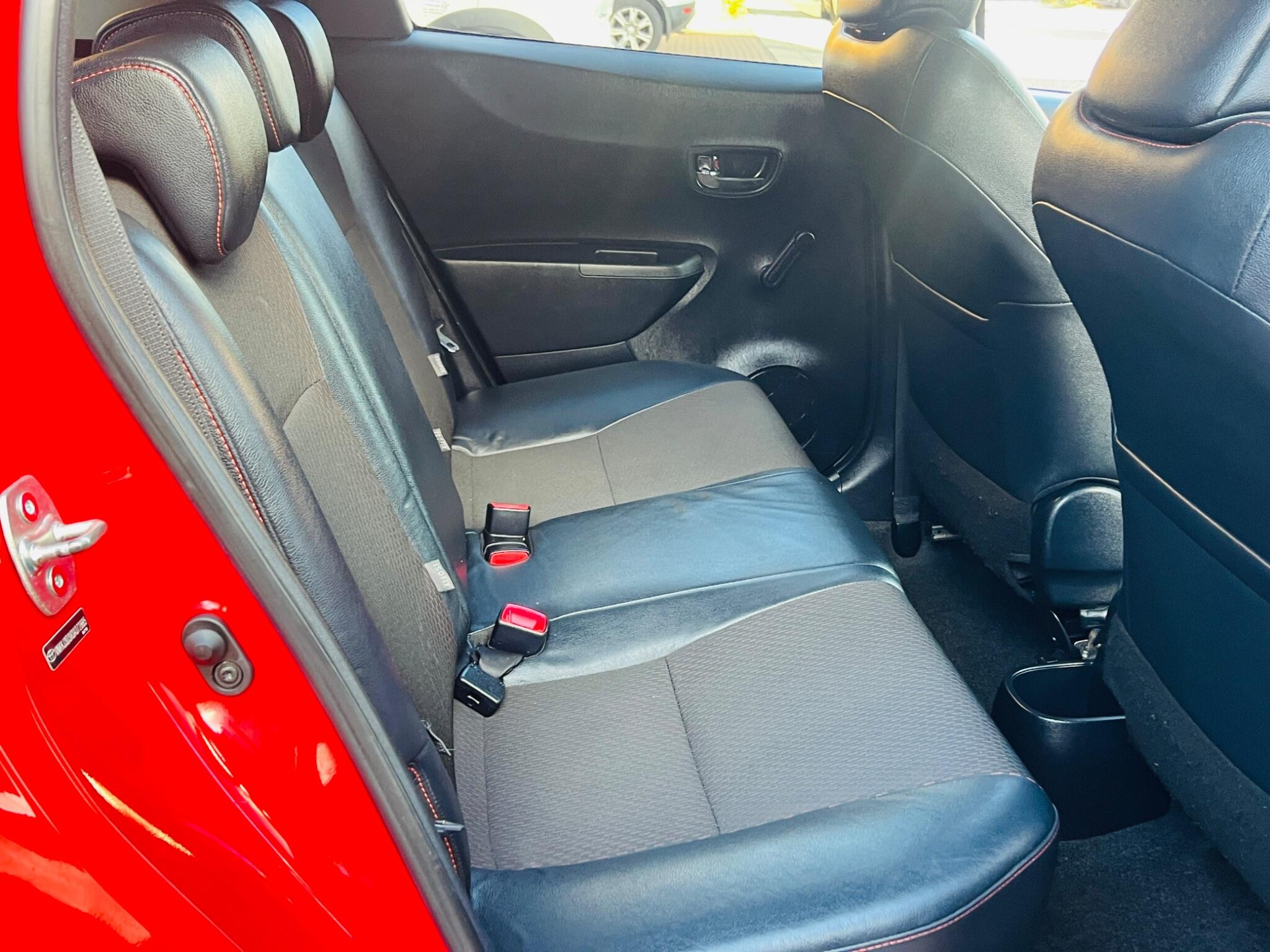 Toyota Yaris view 29