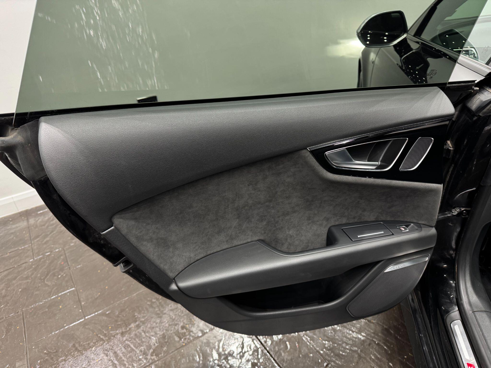 Audi S7 view 45