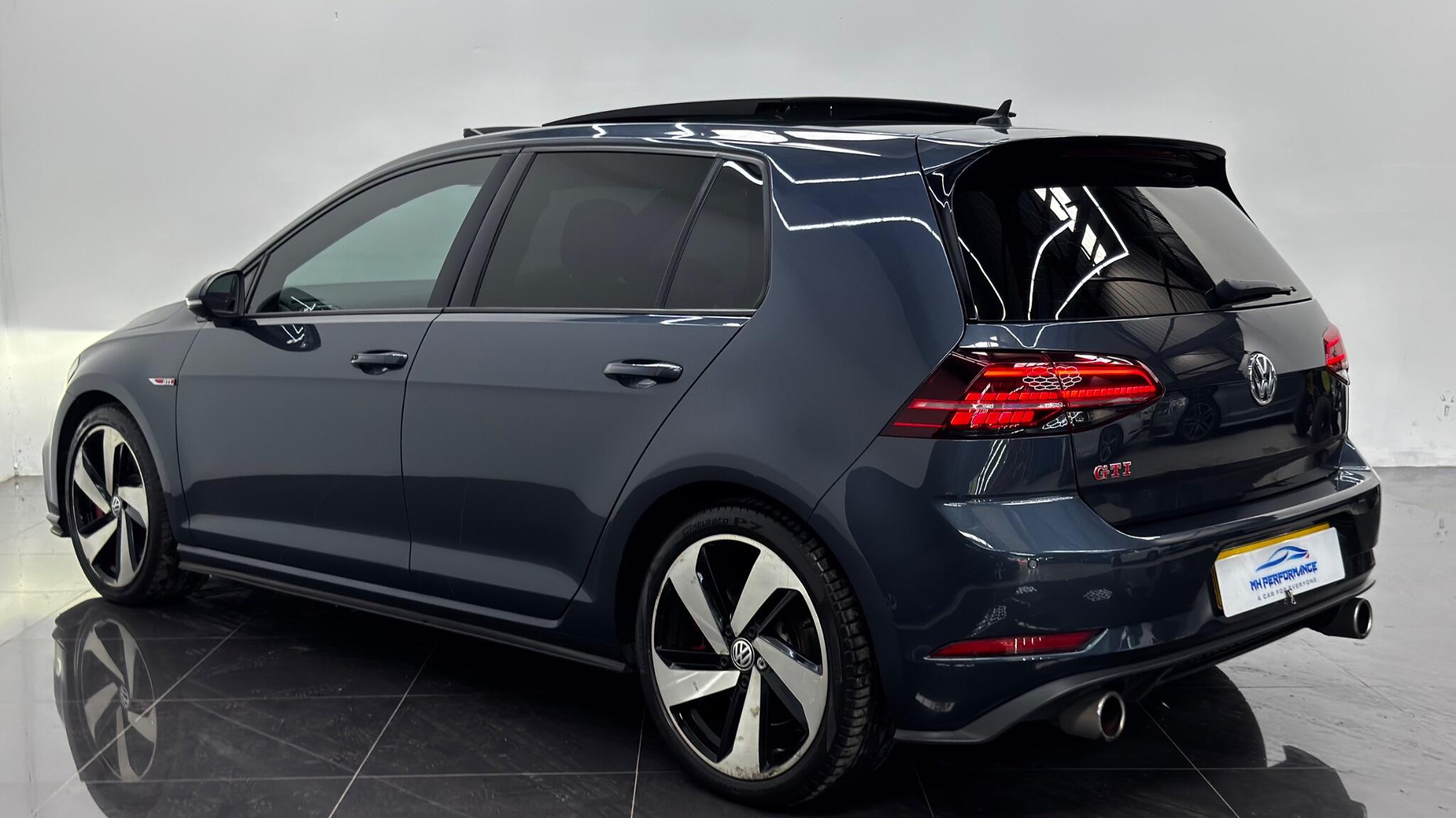 Volkswagen Golf view 45