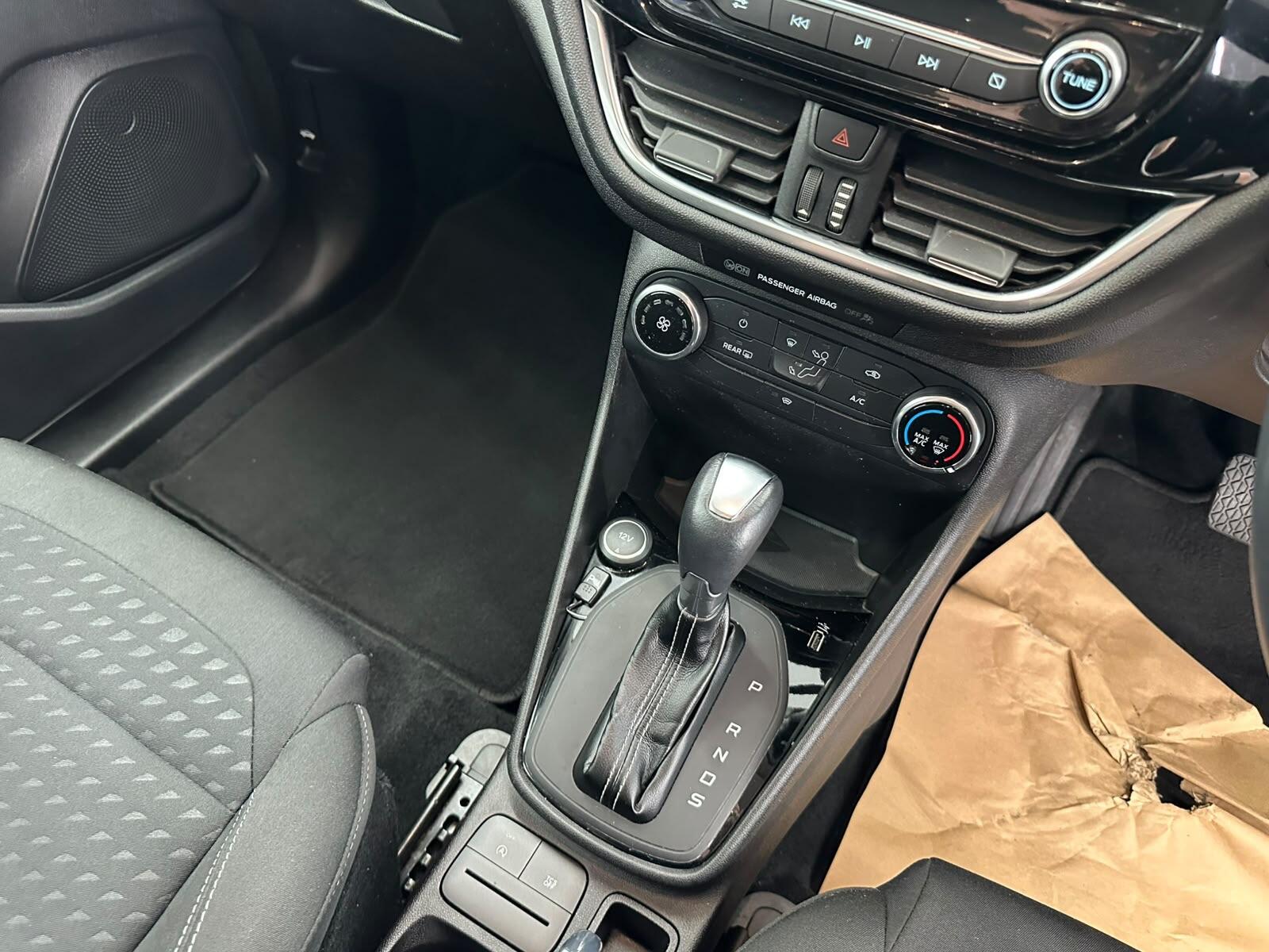 Ford Fiesta view 46