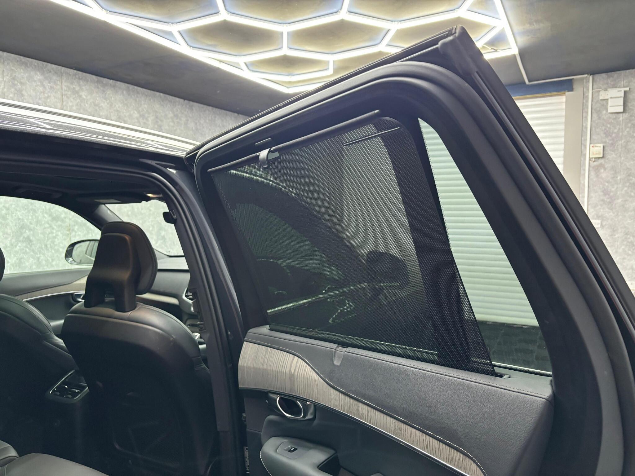 Volvo XC90 view 22