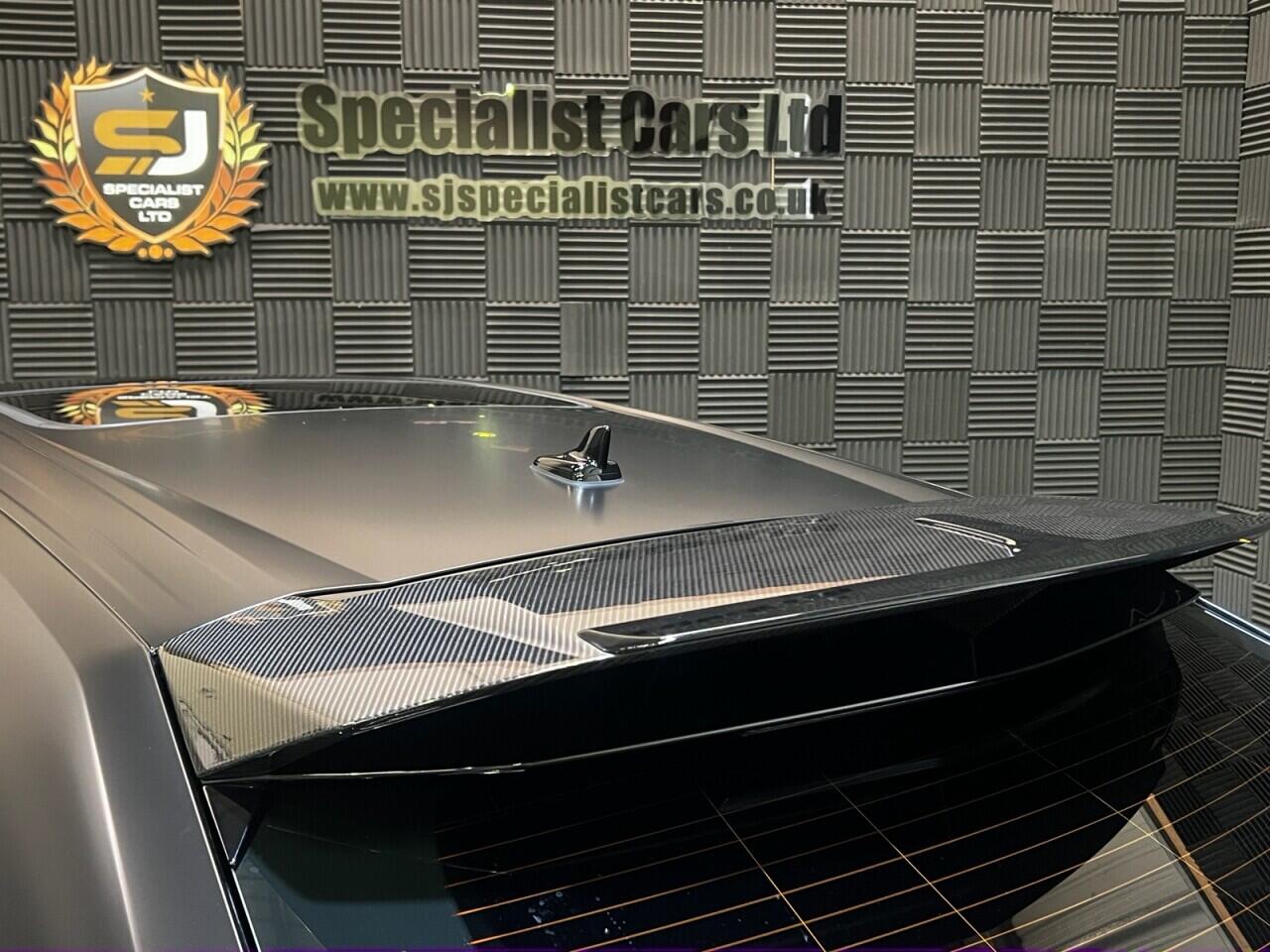 Lamborghini Urus view 33
