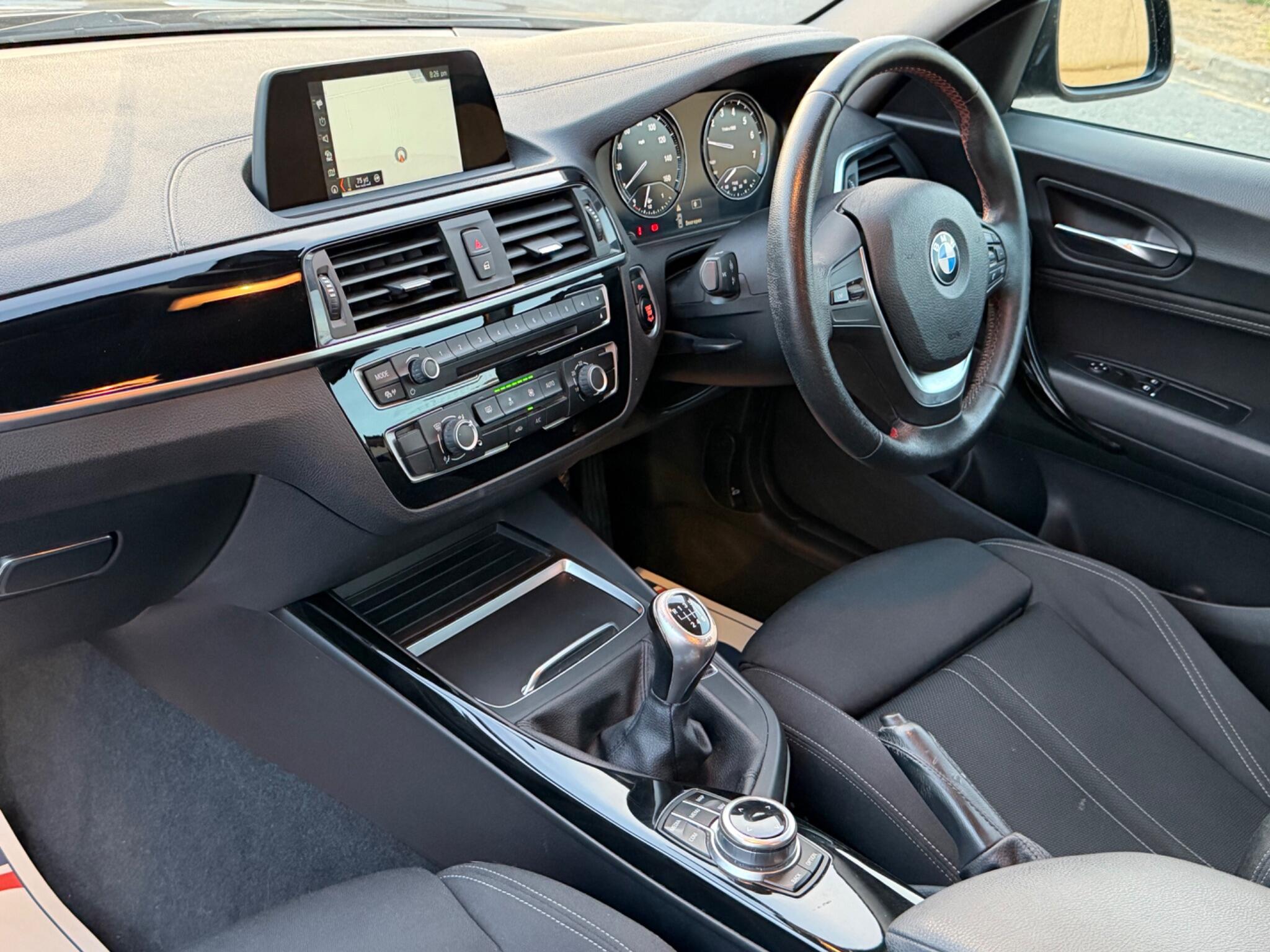 BMW 1 Series view 13