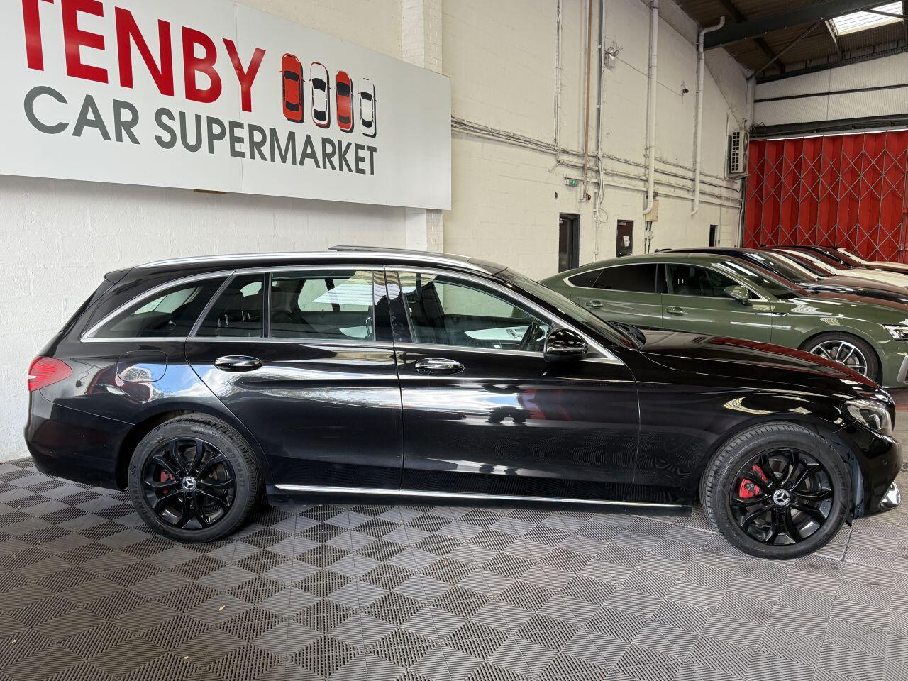 Mercedes-Benz C-Class view 11