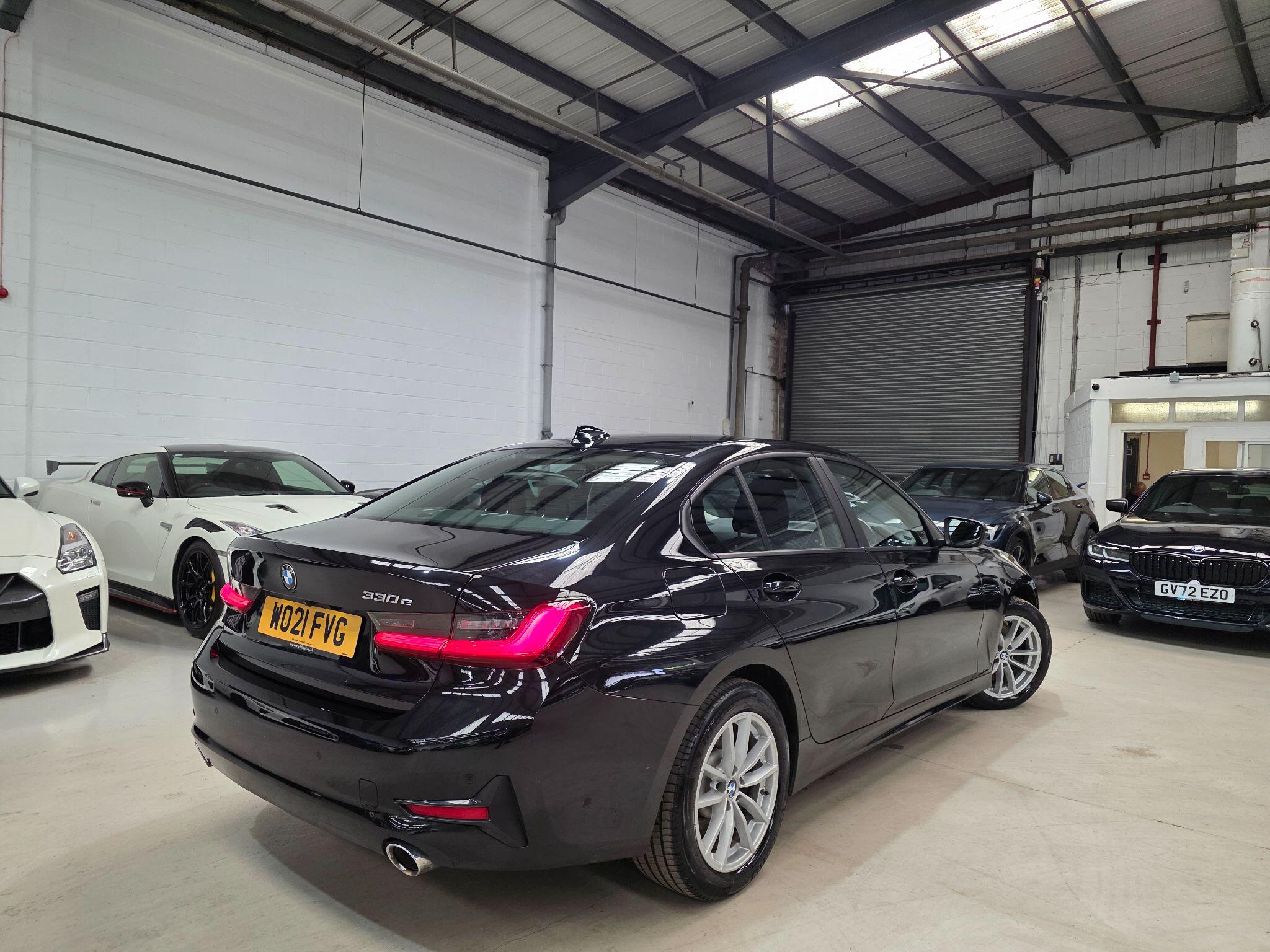 BMW 3 Series view 29