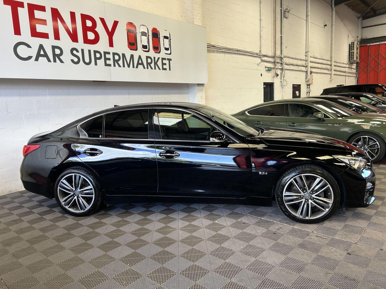 Infiniti Q50 view 7
